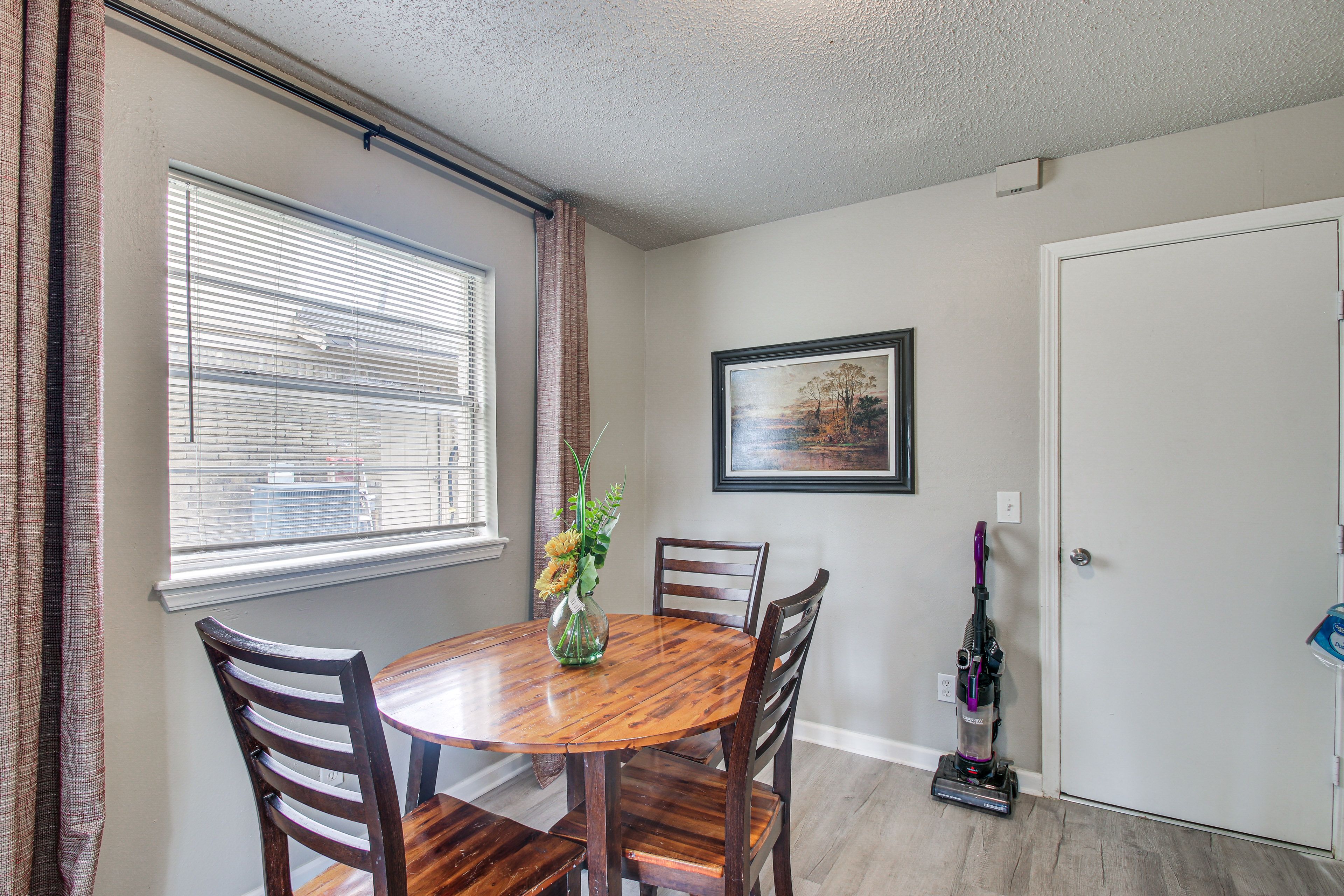 Dining Area | 1st Floor