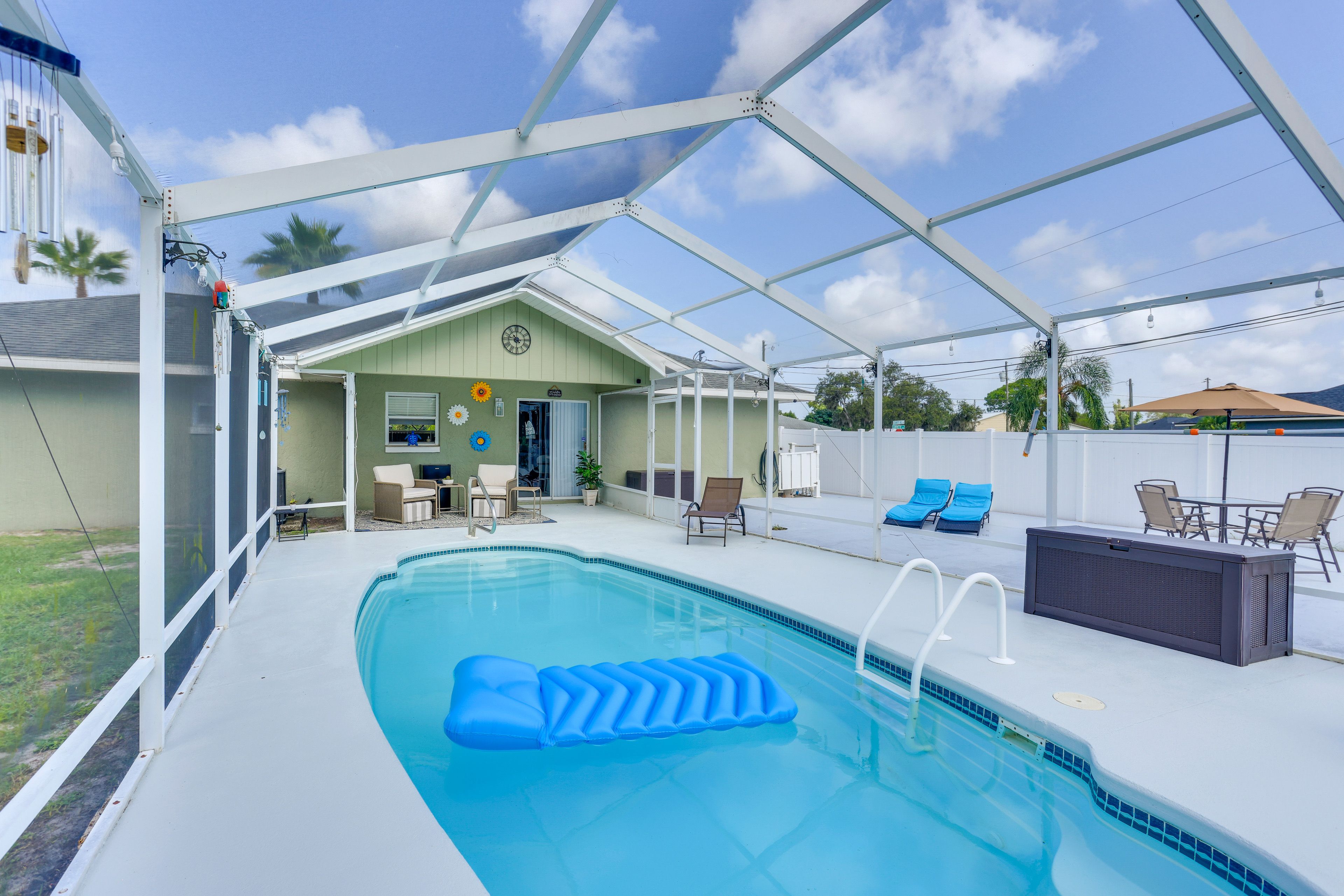Sebring Vacation Rental | 3BR | 2BA | 1,150 Sq Ft | 1 Step Required