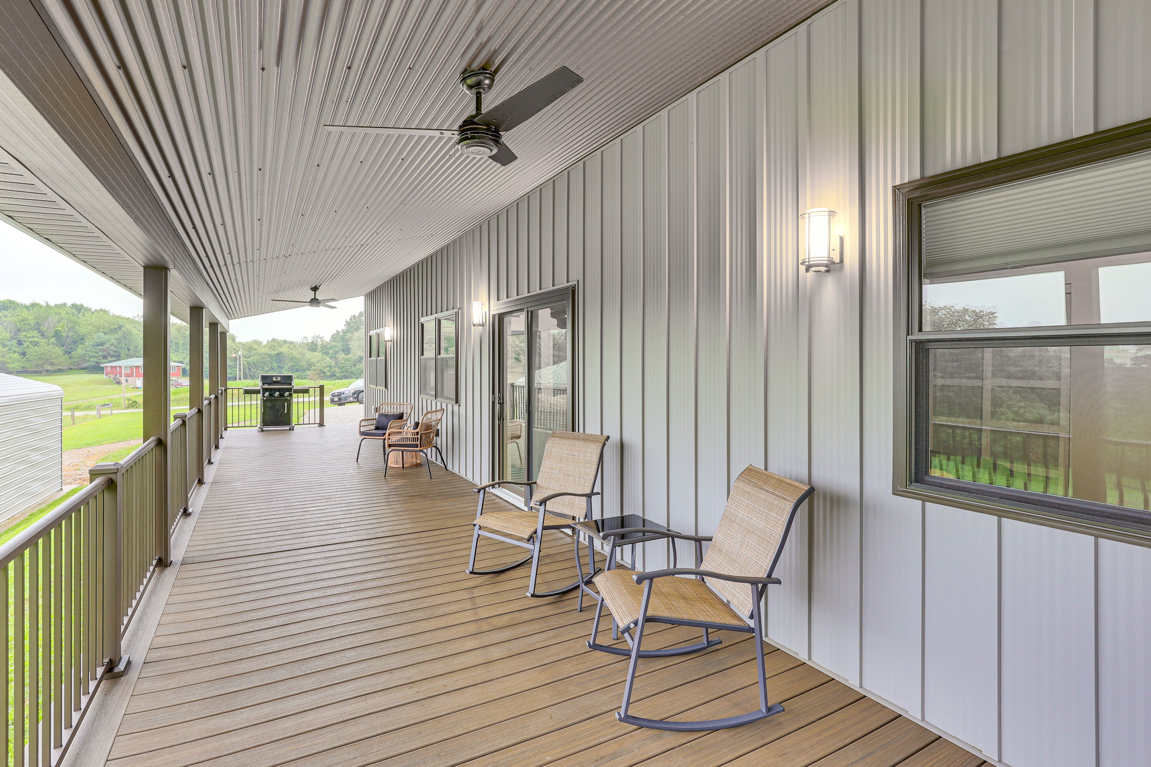 Covered Deck | Gas Grill