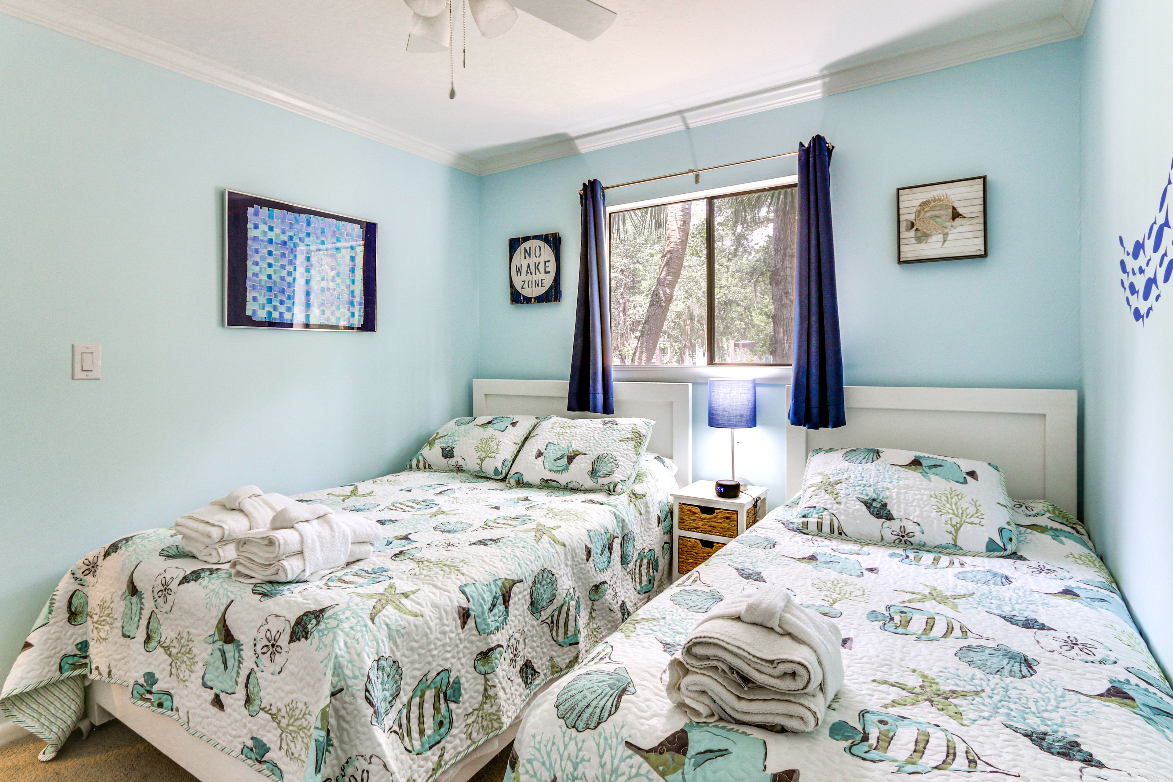Bedroom 2 | Full Bed | Twin Bed
