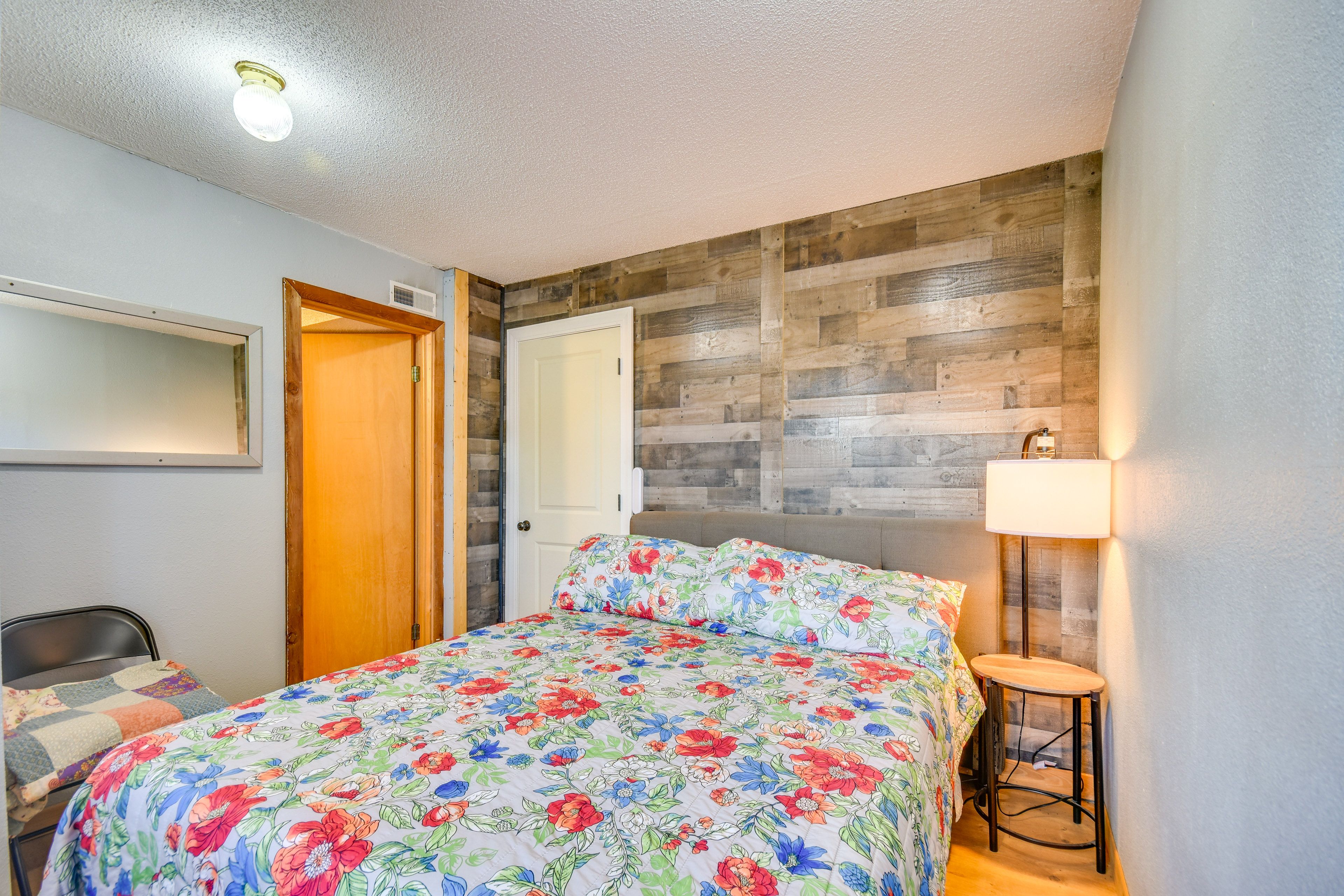Bedroom 1 | Queen Bed | Linens Provided