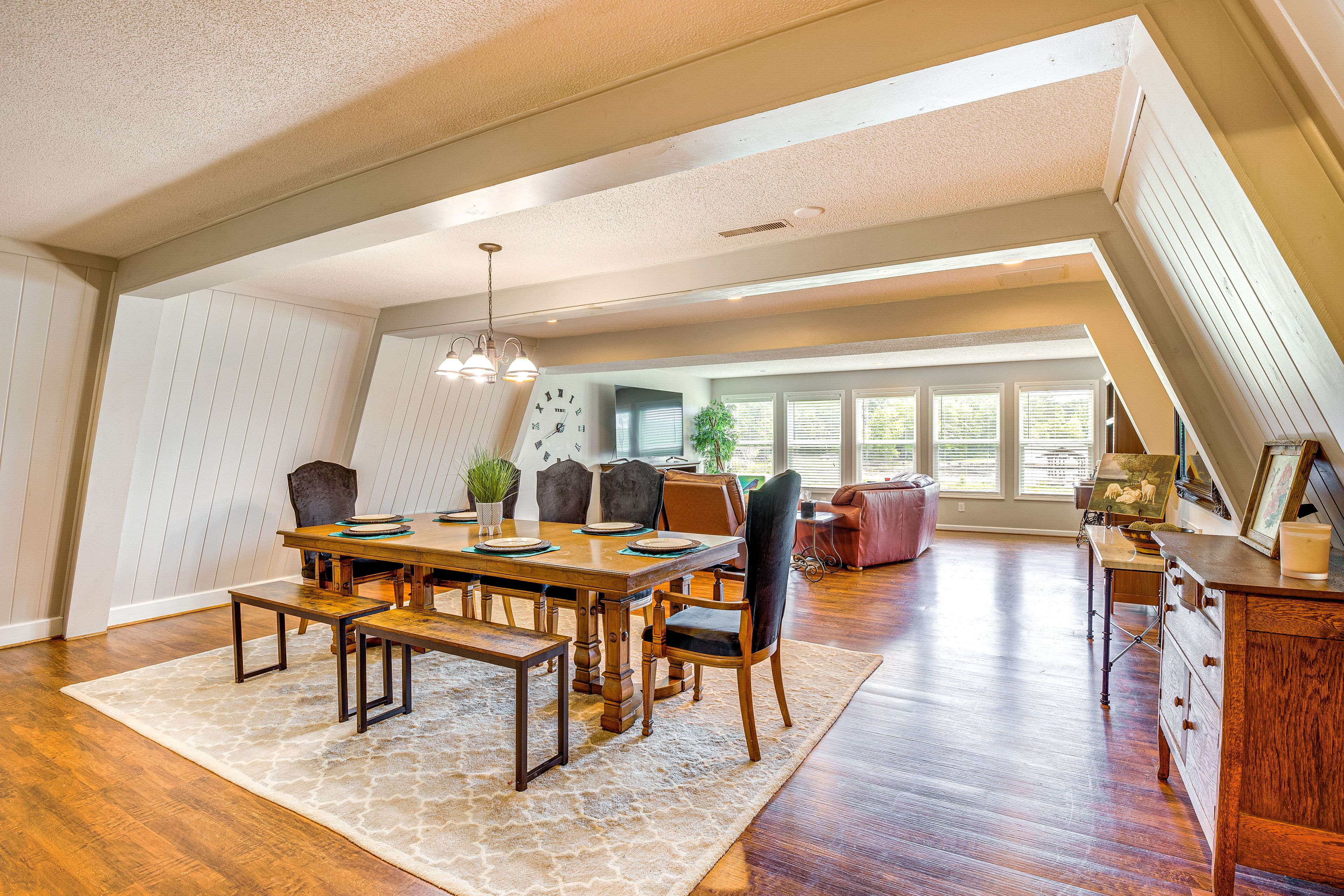 Living Space | 1st Floor | Central A/C & Heating