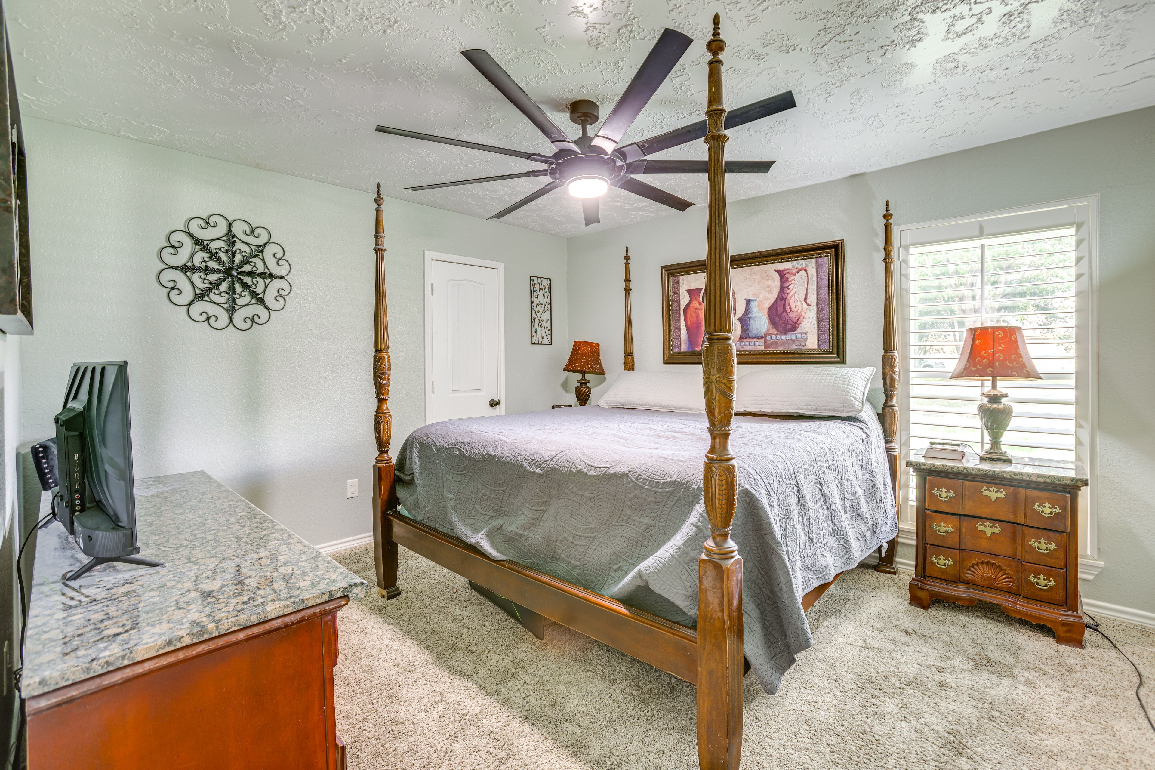 Bedroom 2 | King Bed | 35" Smart TV