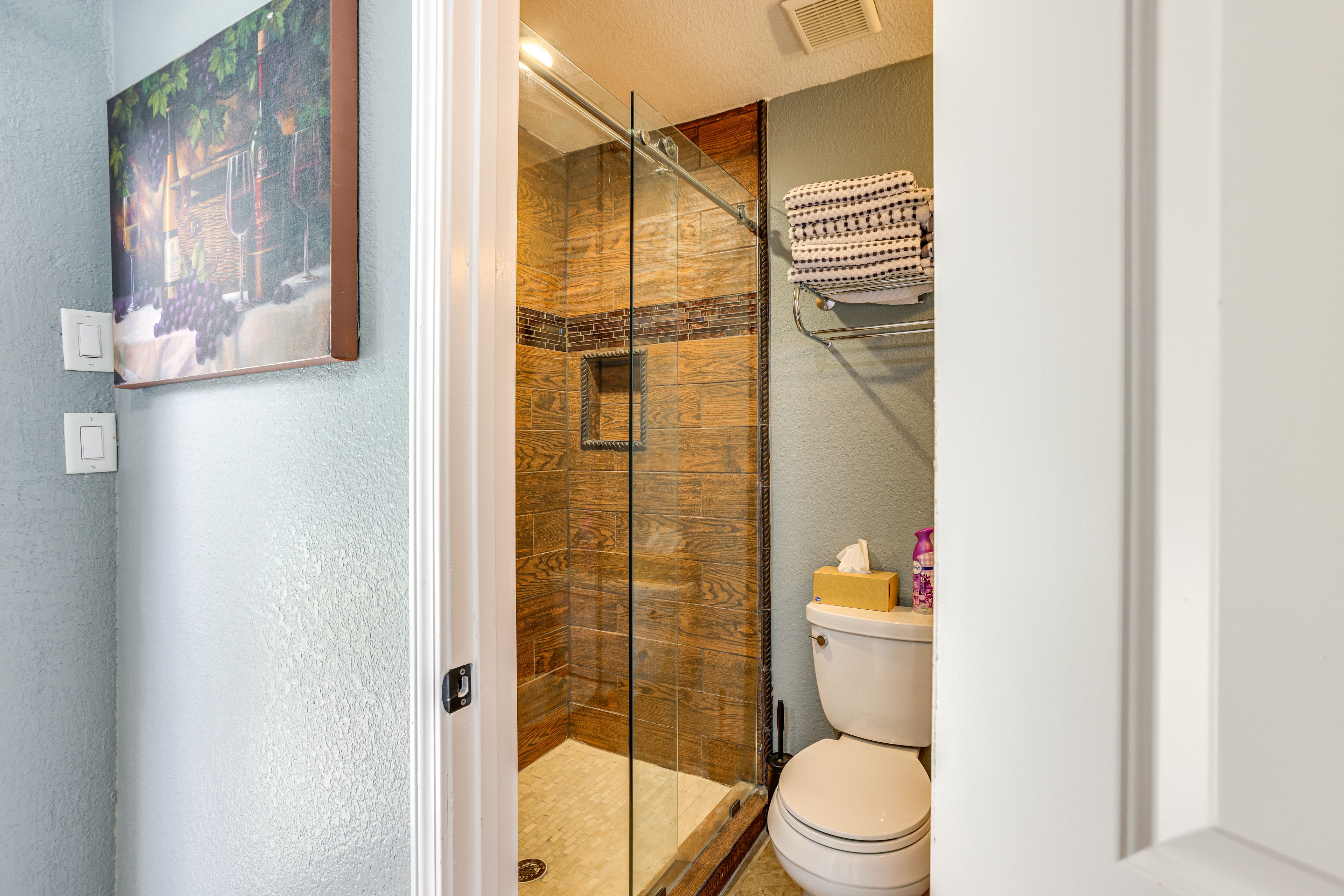 Full Bathroom | Shower | Access Via Pool Area