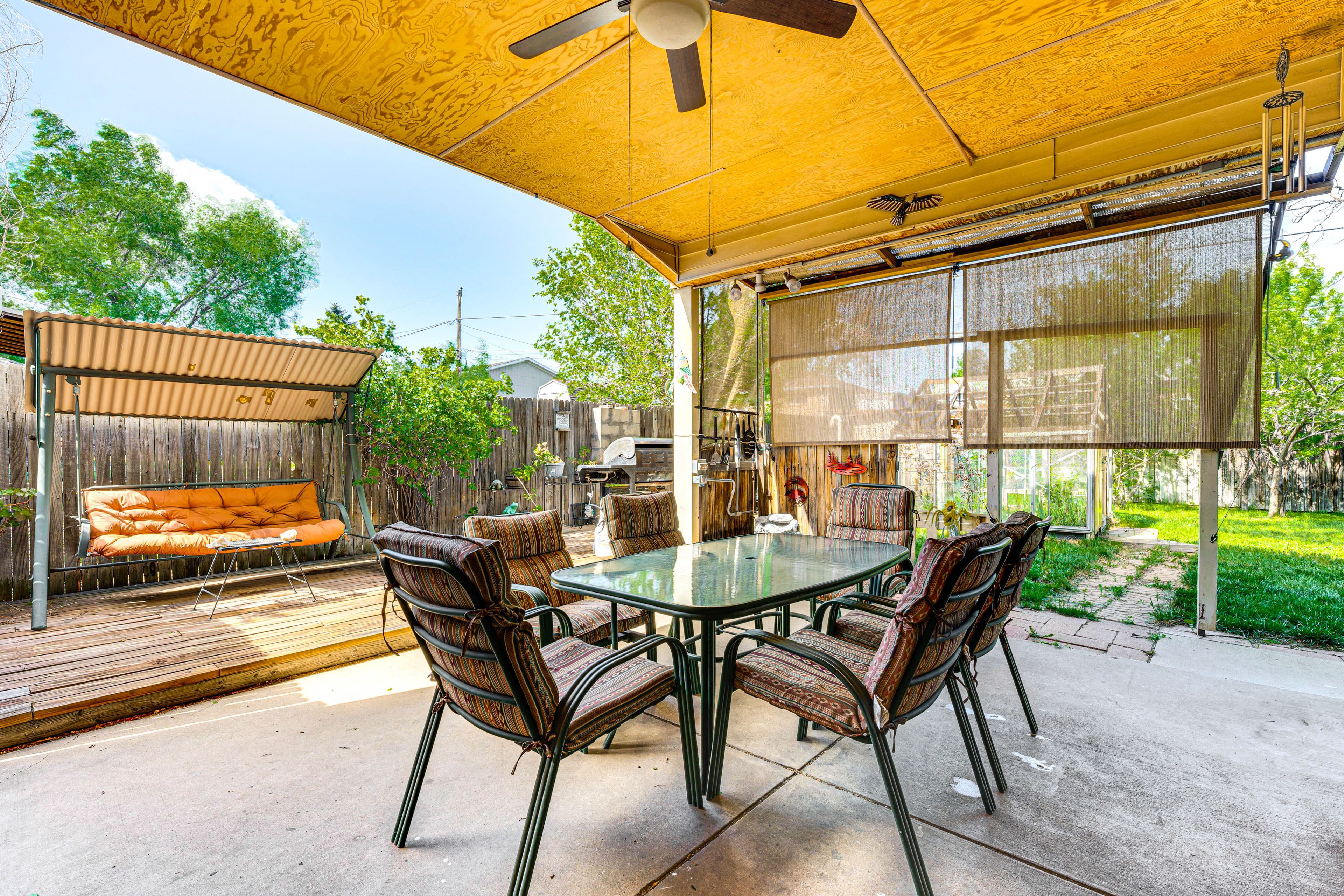 Northglenn Vacation Rental | 2BR | 1BA | 1,007 Sq Ft | 3 Steps to Enter