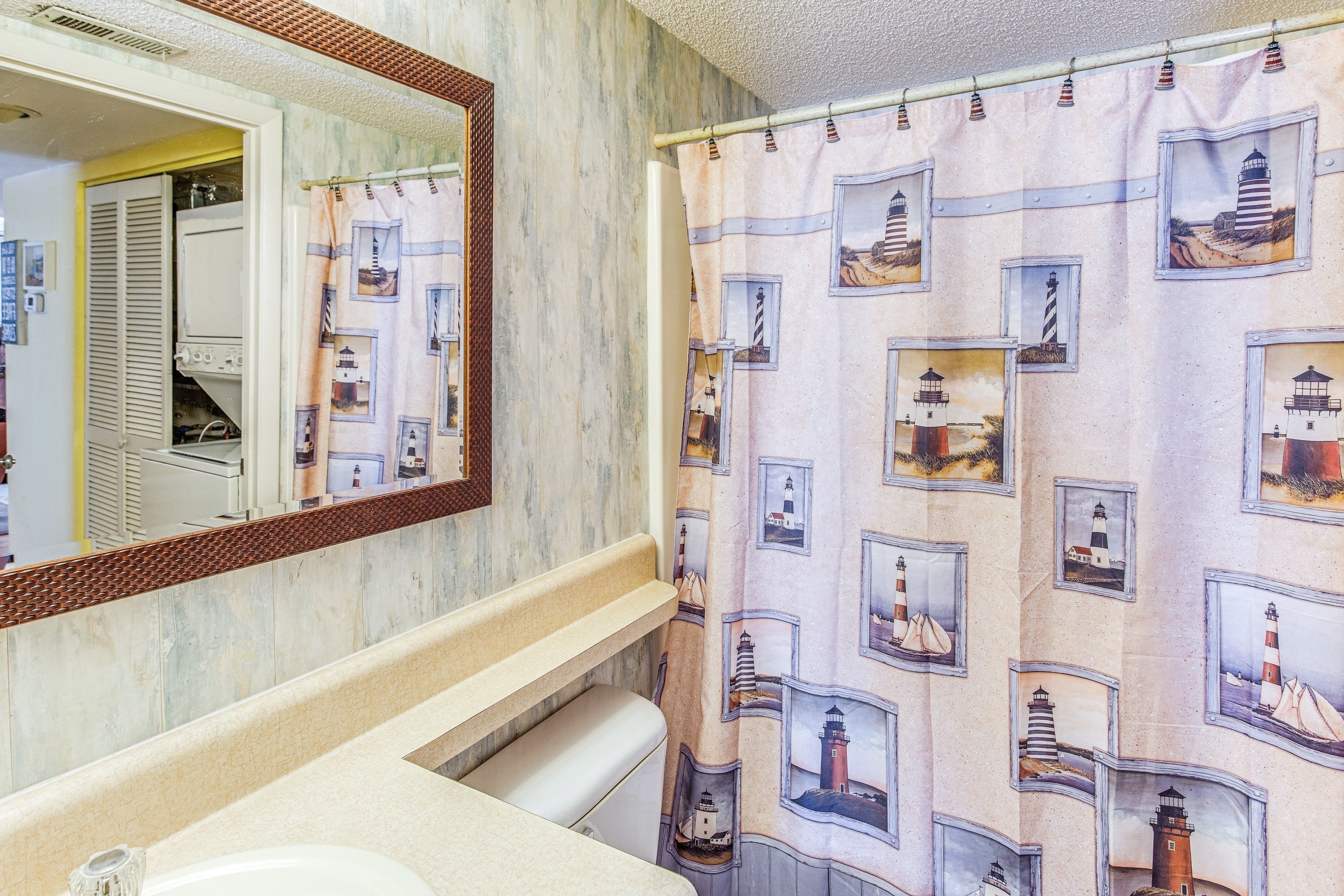 Full Bath | Washer & Dryer | 1st Floor