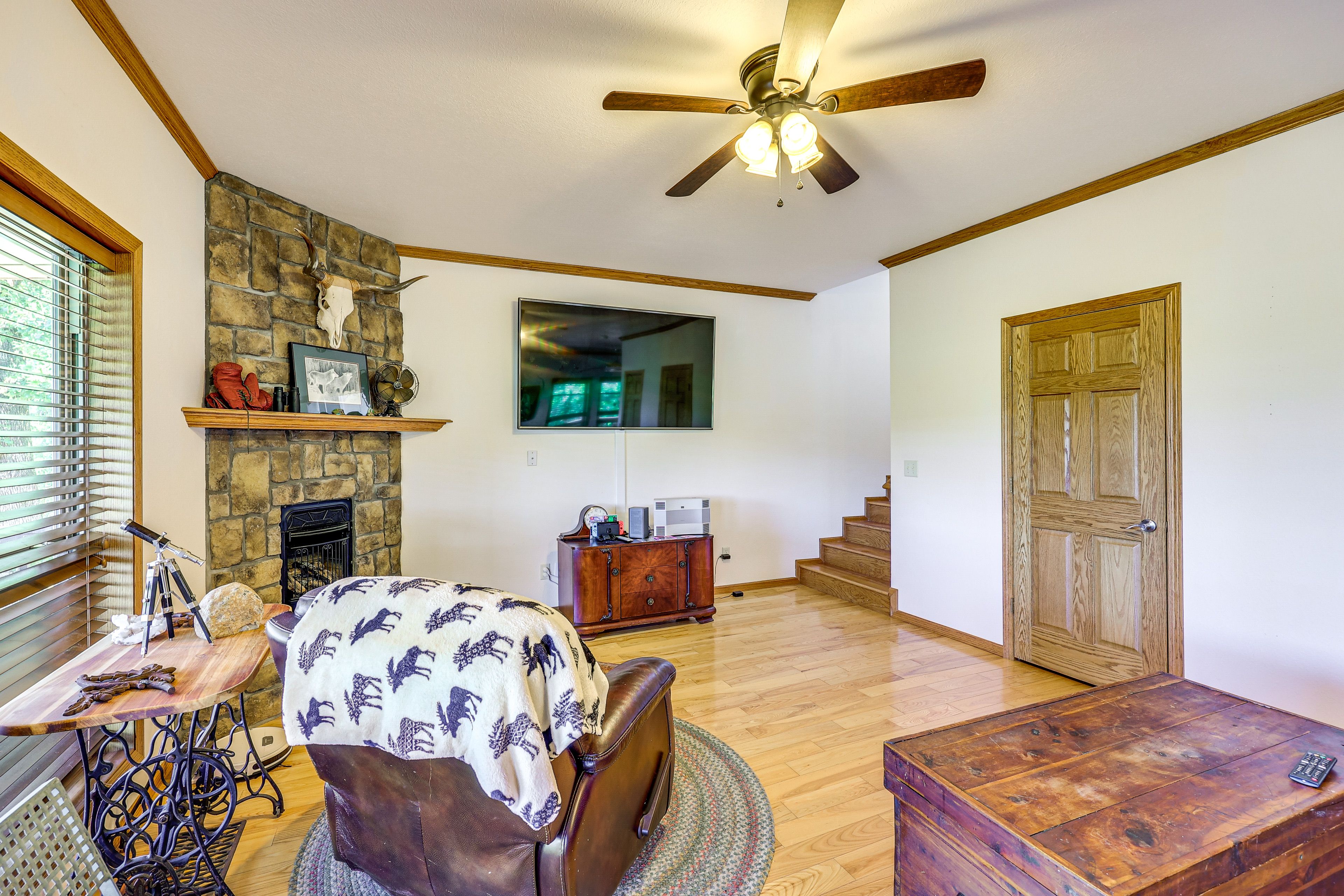 Living Room | 1st Floor | Fireplace