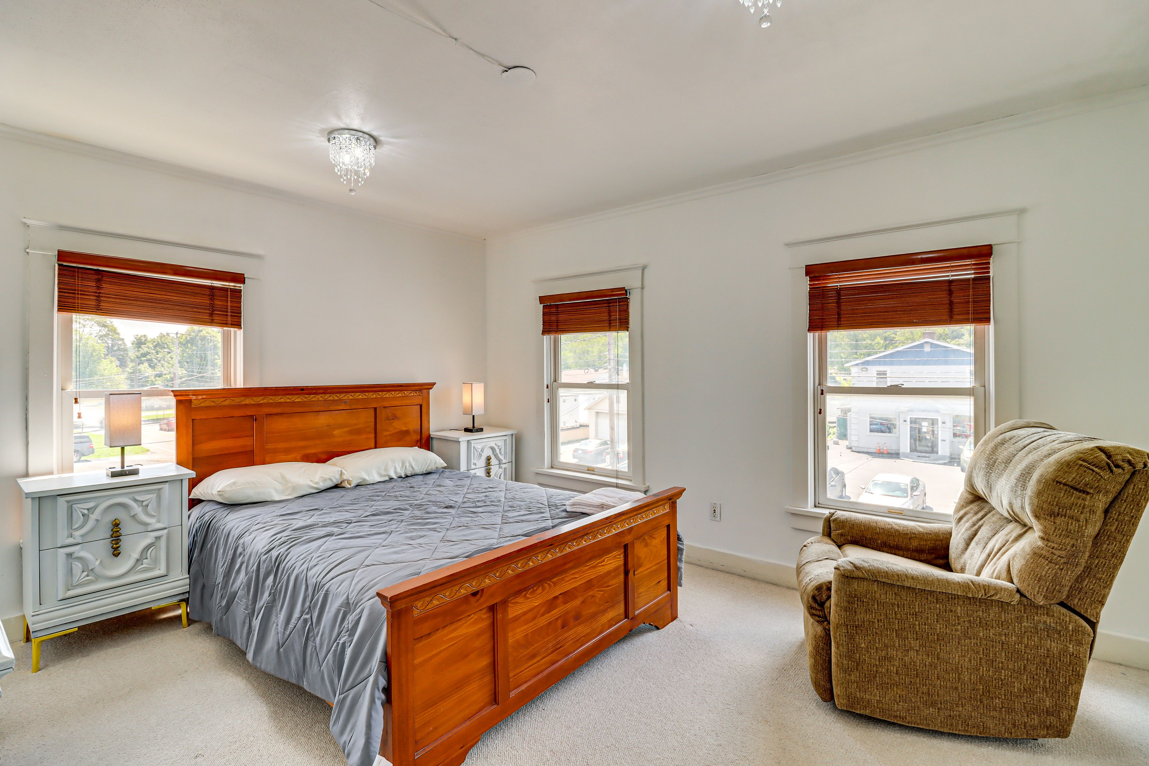 Bedroom 1 | Queen Bed | Linens Provided