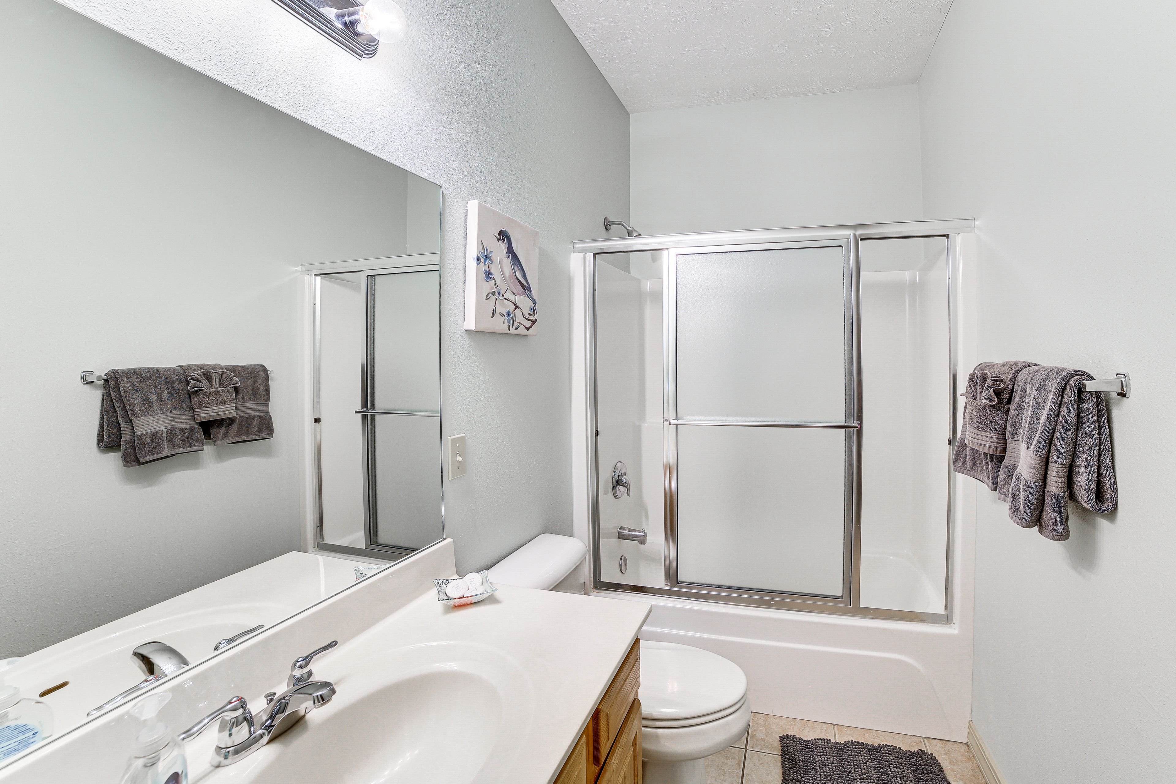 Full Bath | 1st Floor