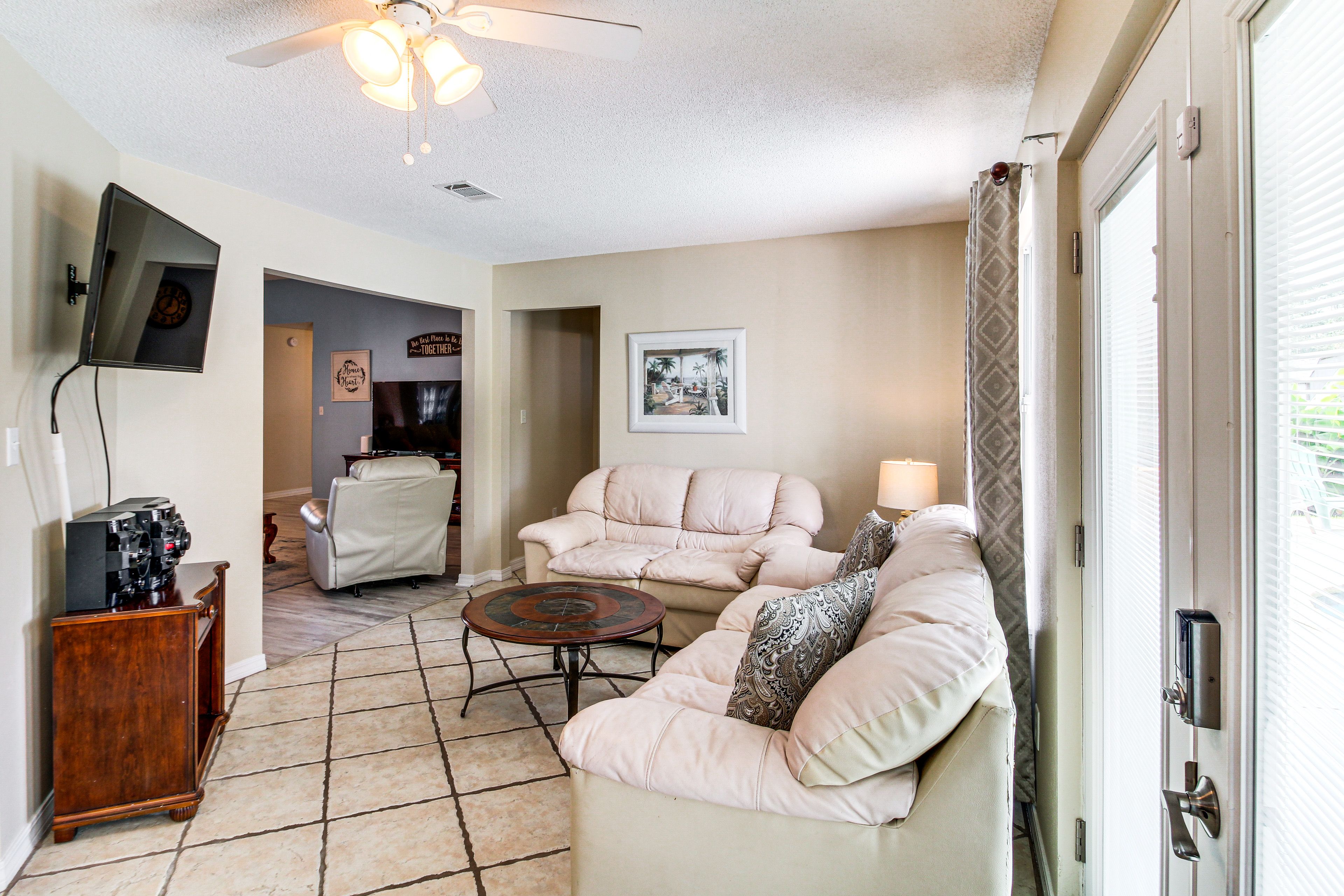 Family Room | Smart TV | Single-Story Home