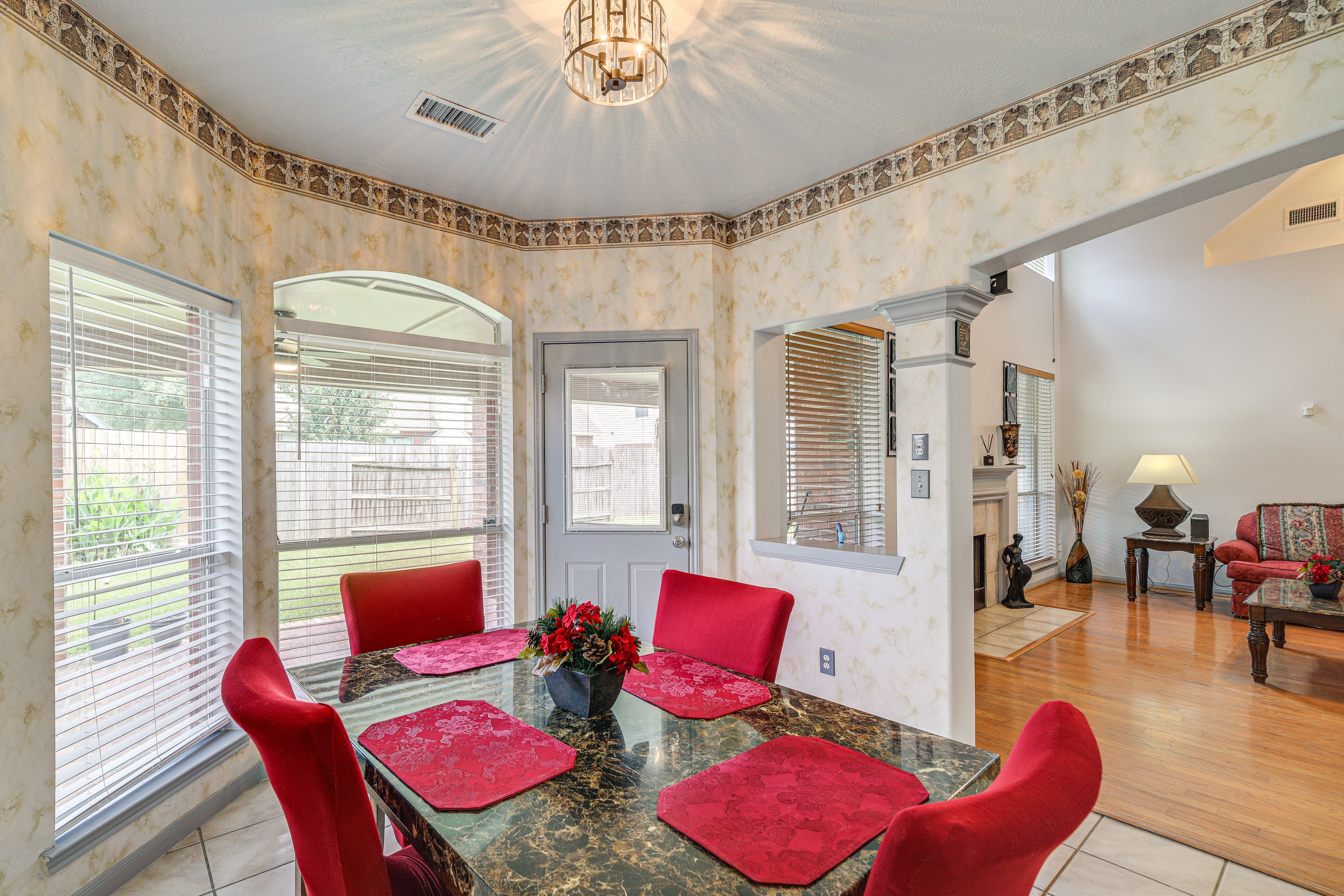 Dining Area | 1st Floor