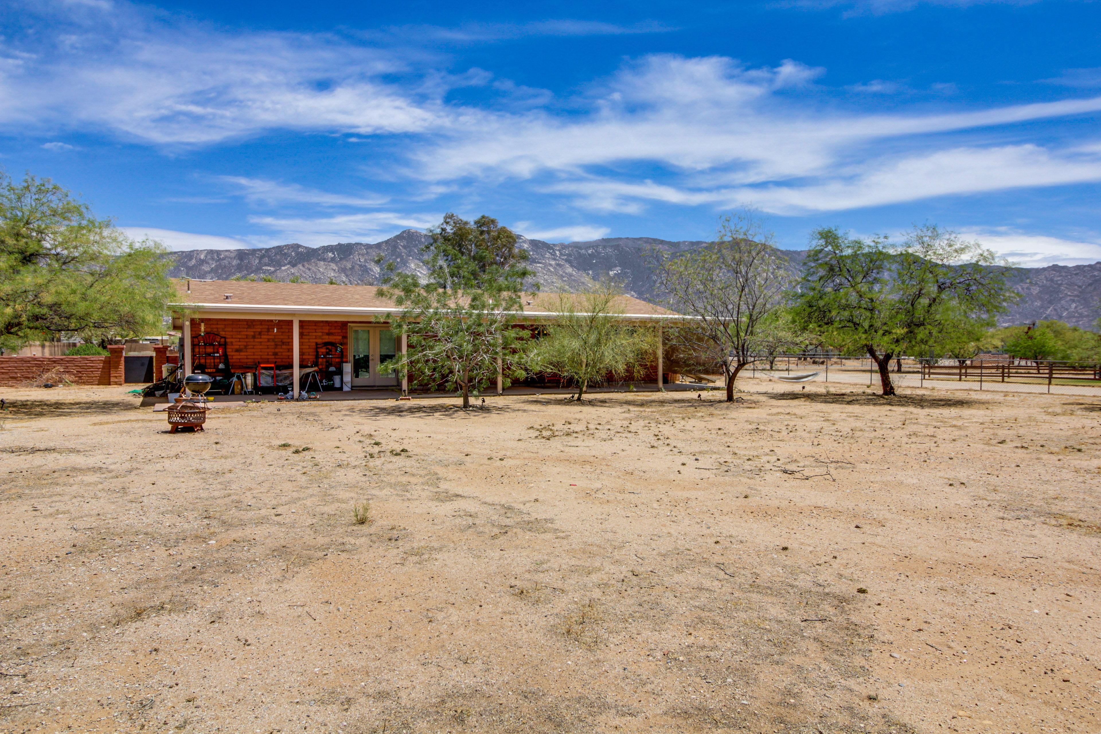 Single-Story House | Self Check-In | 7 Mi to the Preserve Golf Club