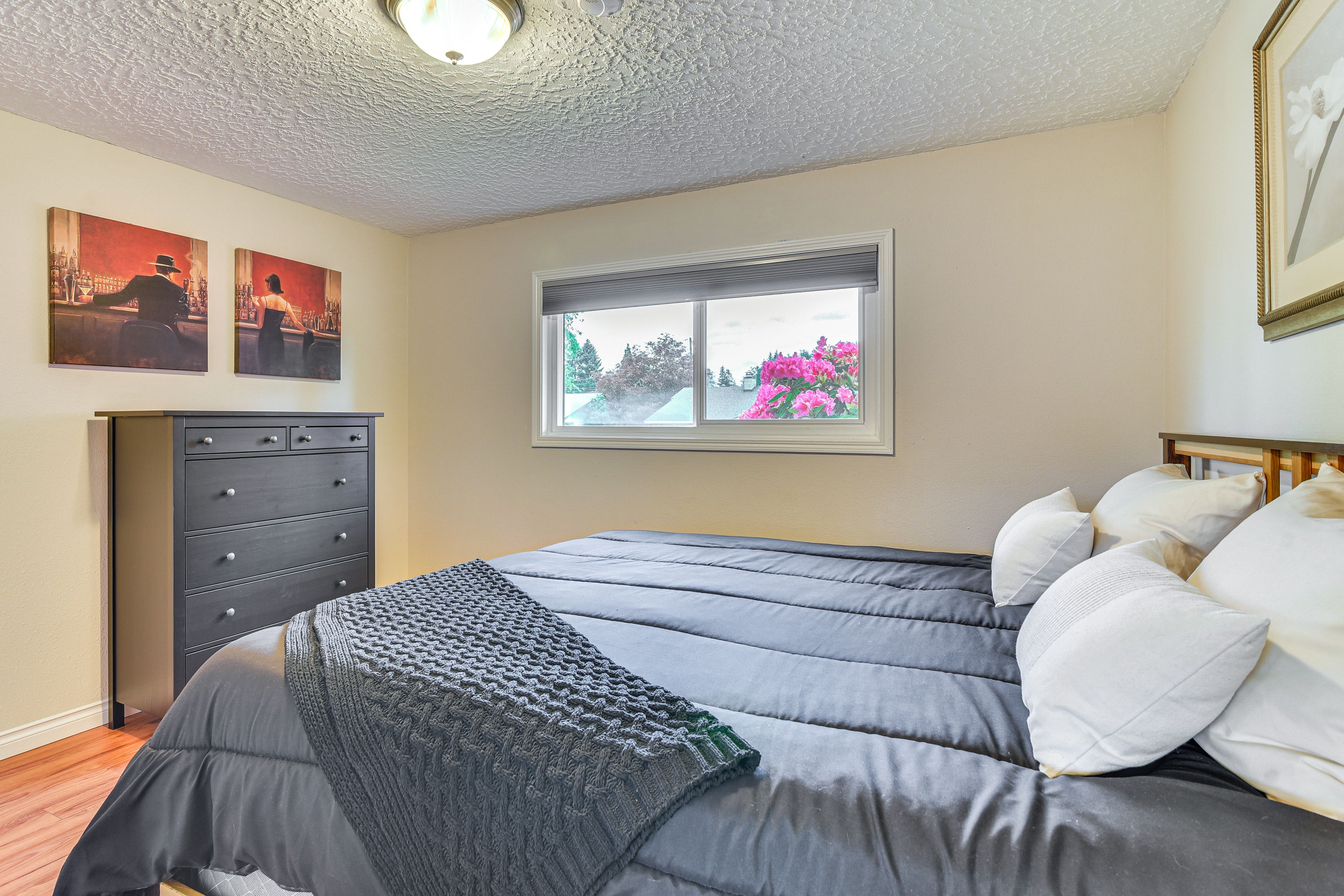 Bedroom 2 | King Bed