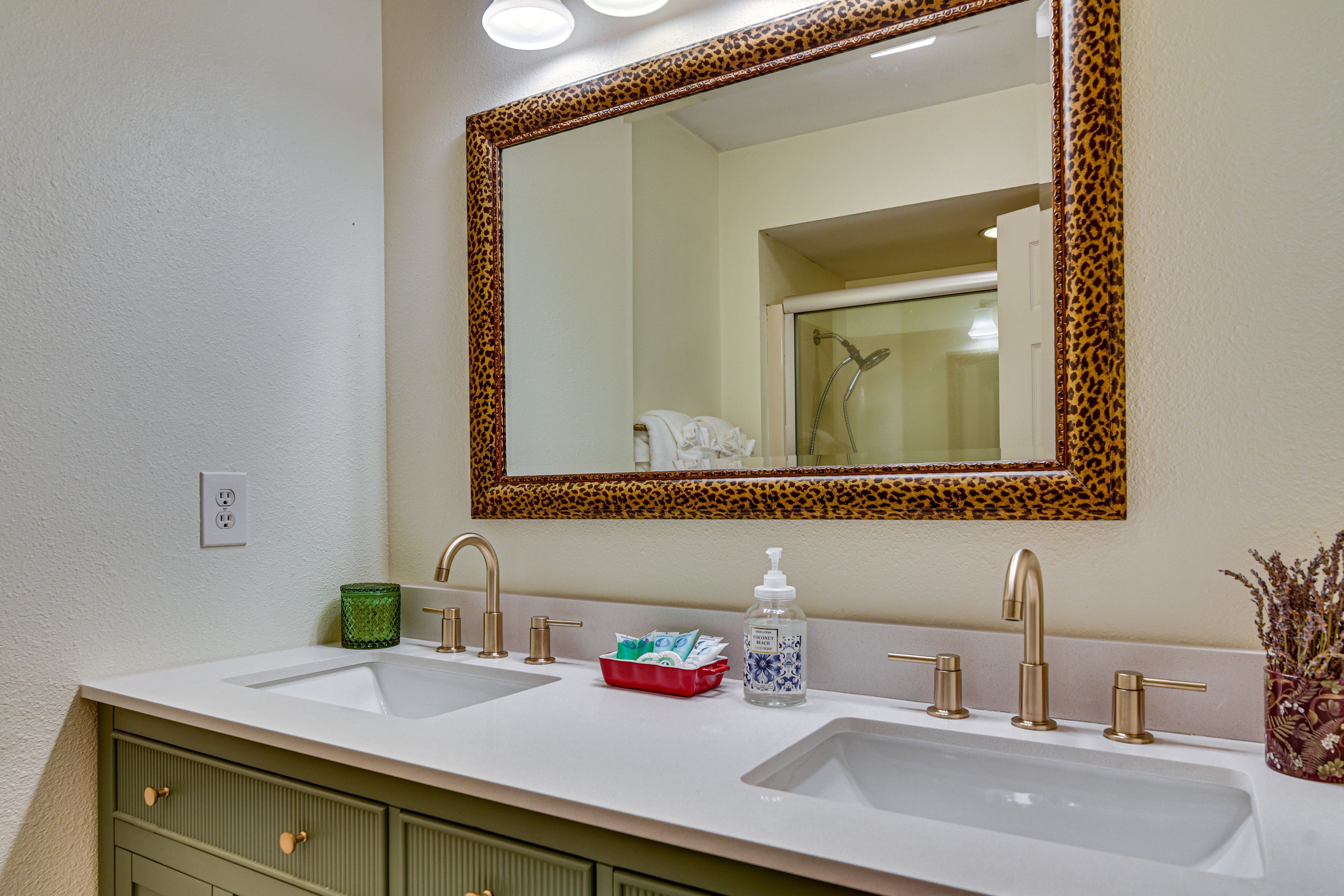 En-Suite Bathroom