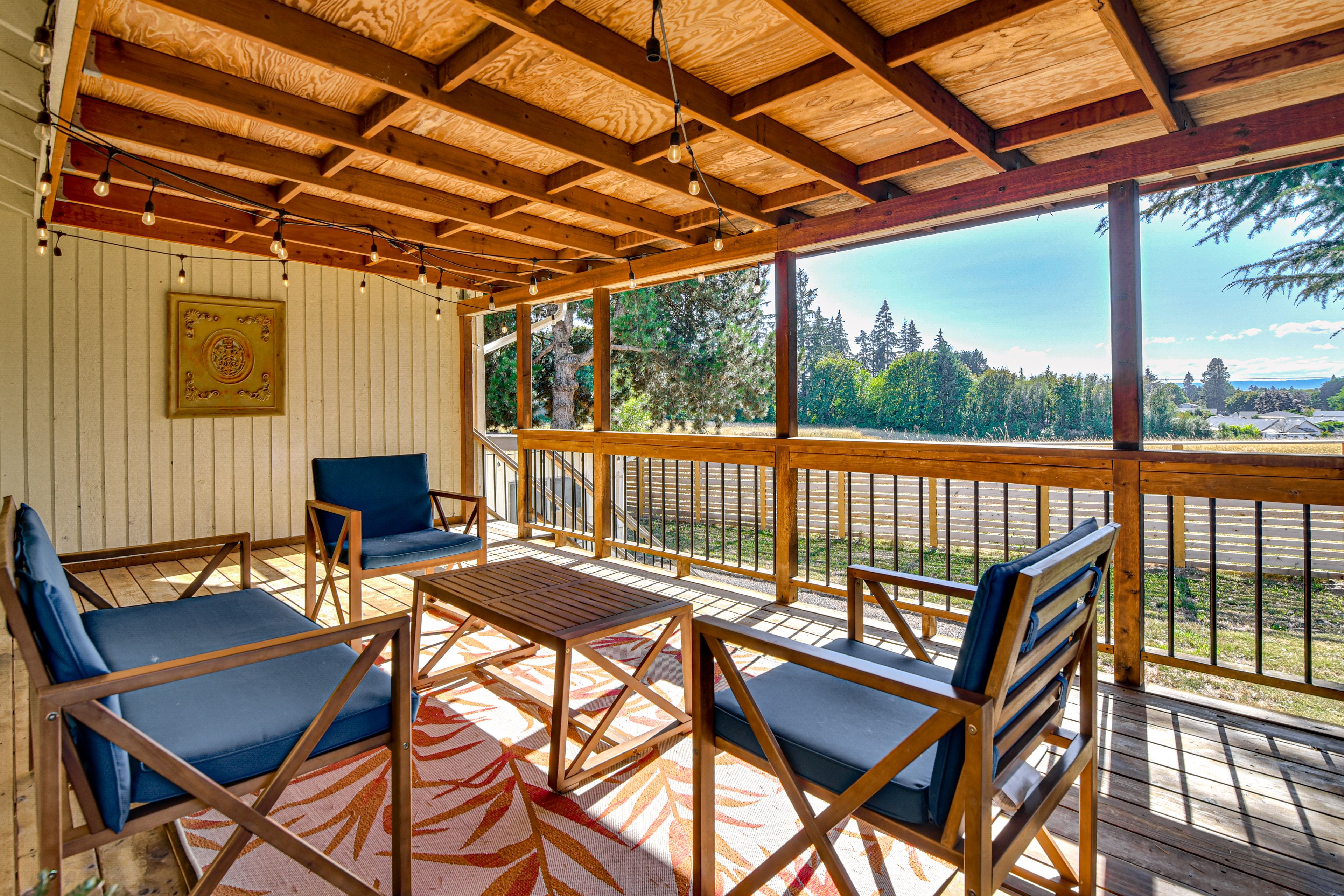 Vancouver Vacation Rental | 3BR | 2BA | 1,700 Sq Ft