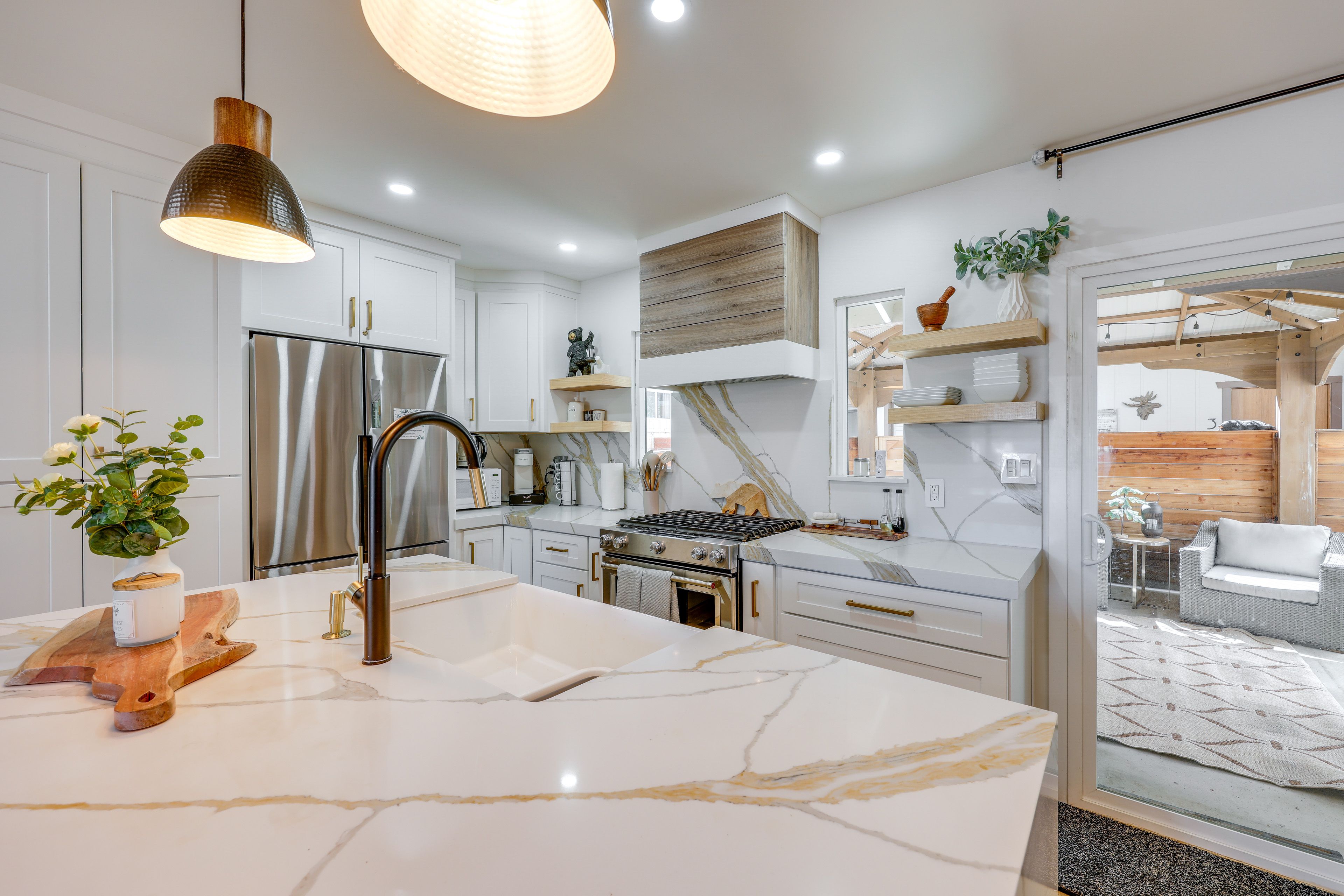 Kitchen | Drip Coffee Maker & Keurig | Dishwasher