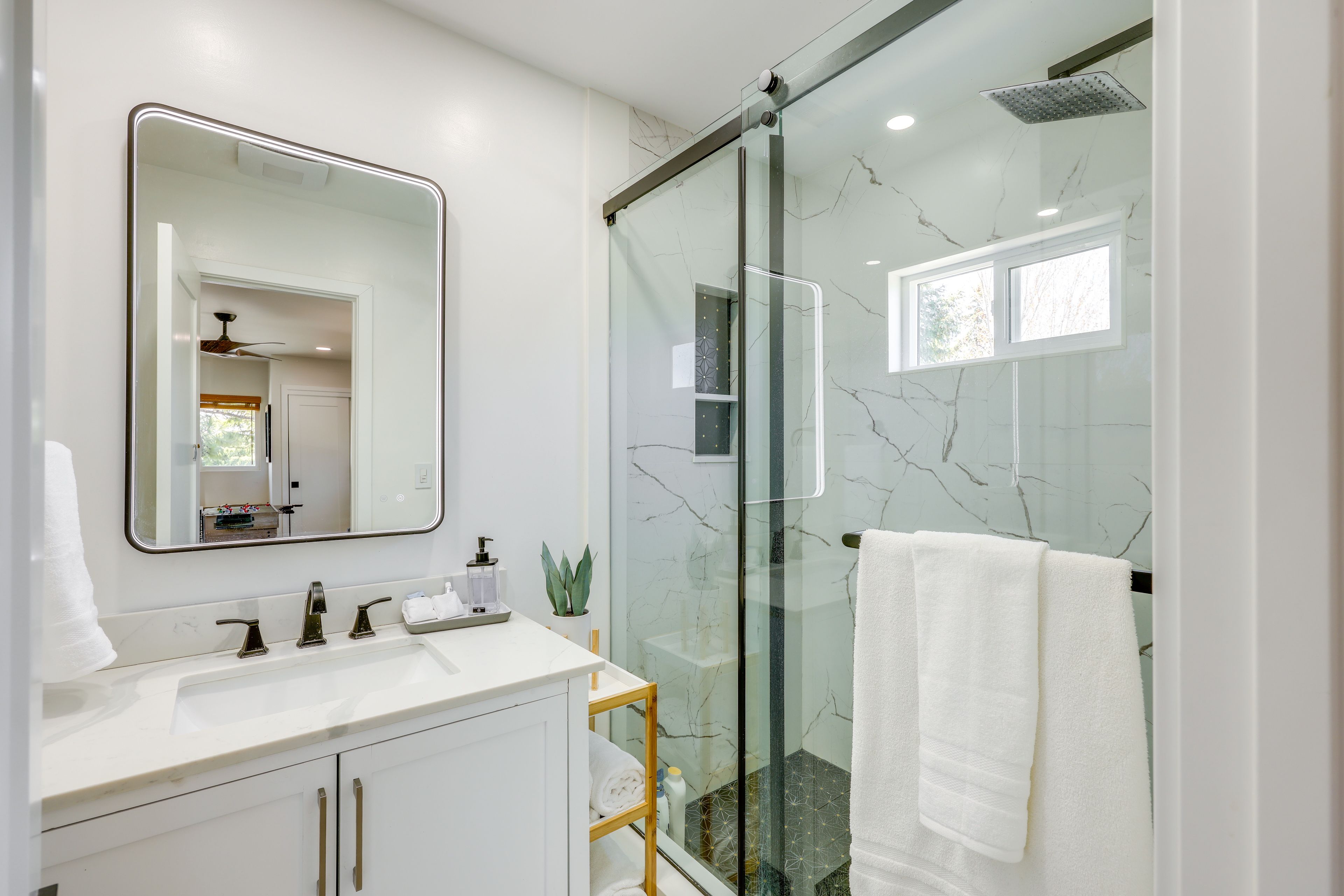 En-Suite Bathroom | Complimentary Toiletries