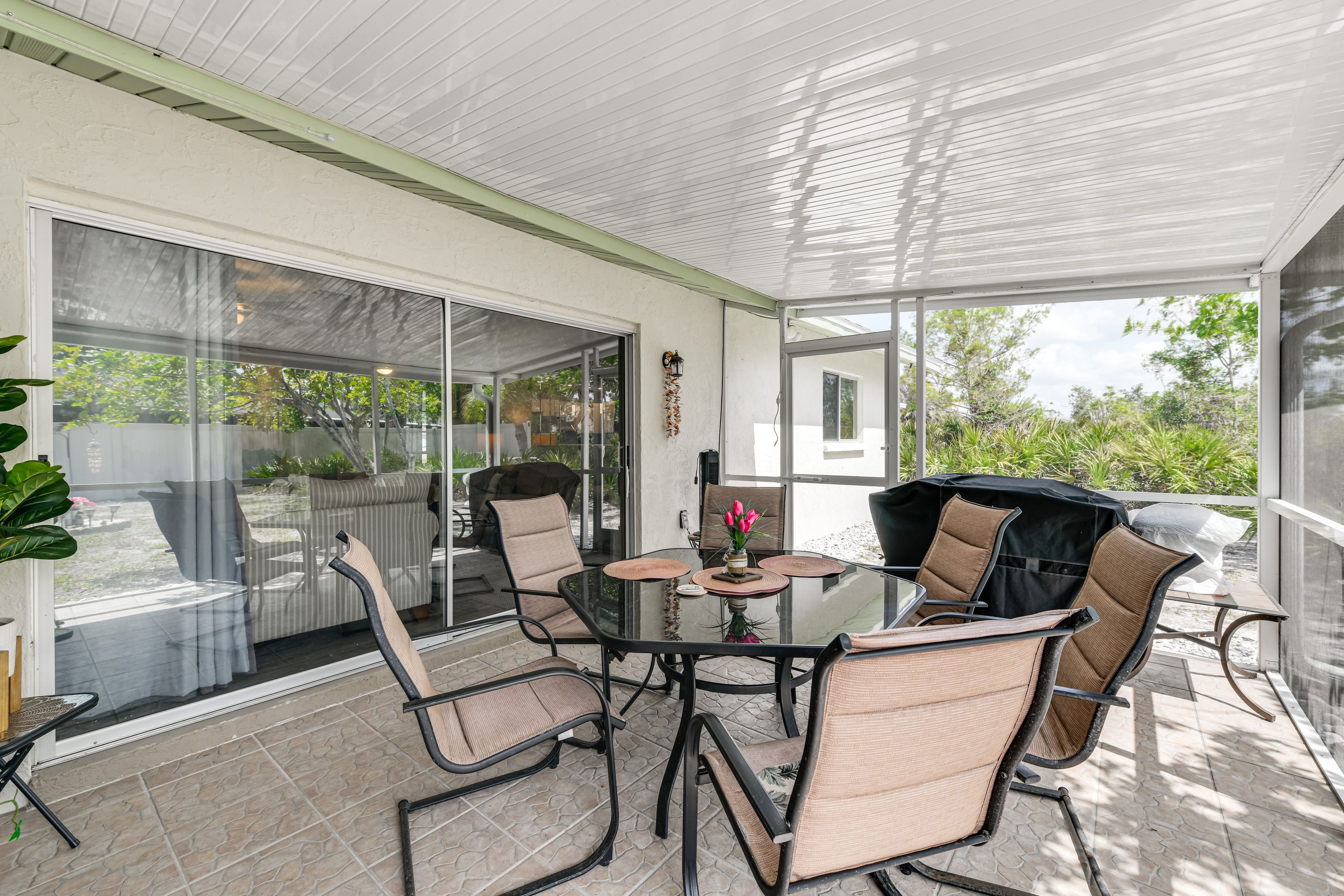 House Exterior | Private Lanai | Dining Area | Gas/Charcoal Grill