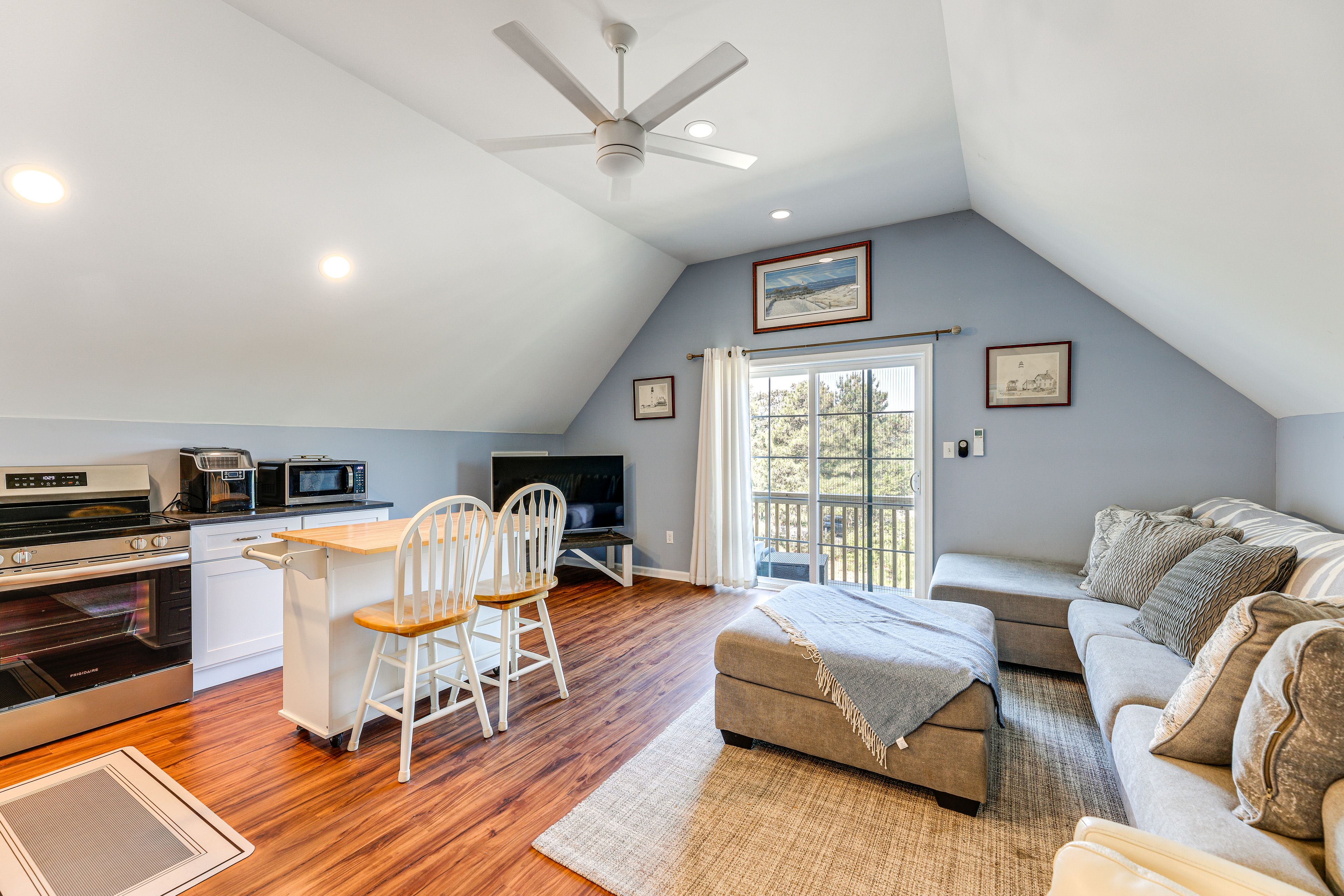 Family Room | Smart TV | Board Games | 3rd Floor