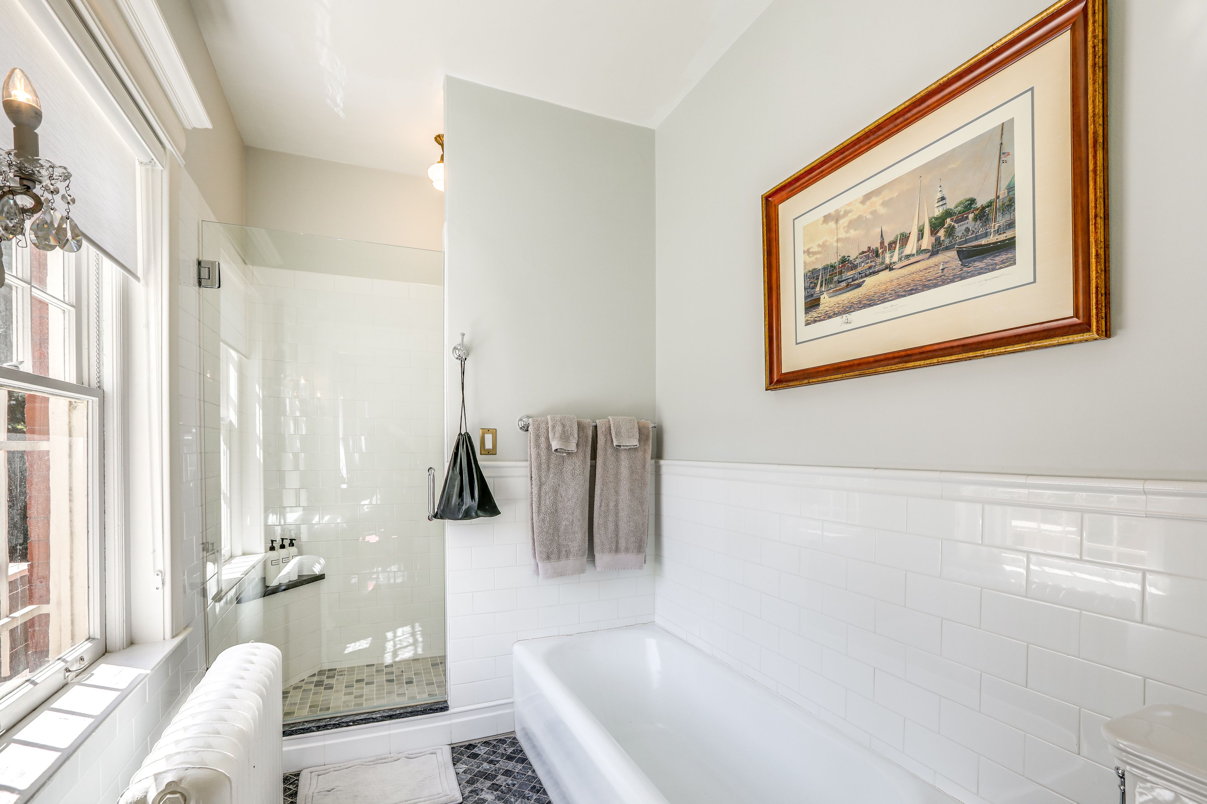 En-Suite Bathroom | 2nd Floor