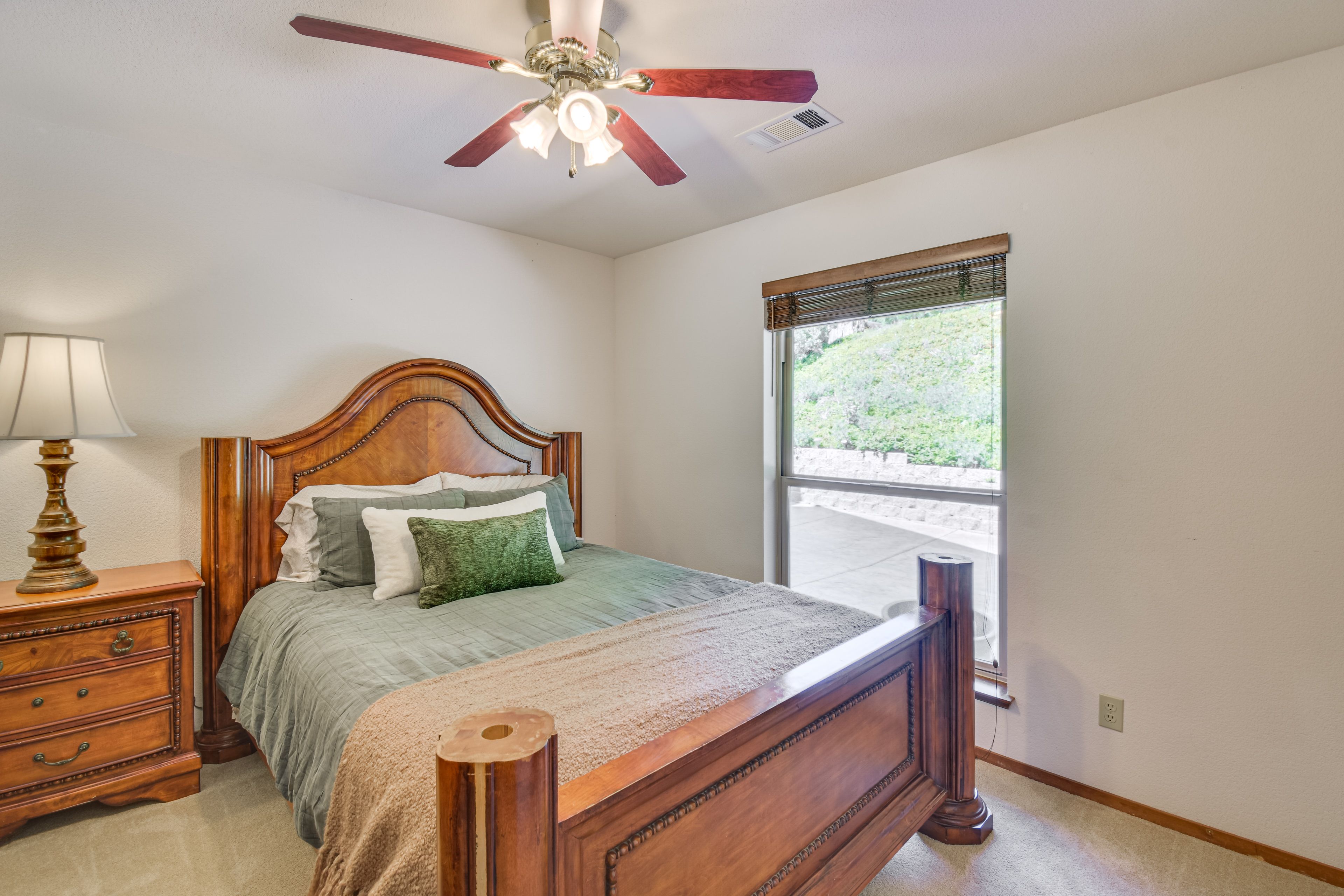 Bedroom 3 | Queen Bed | Main Floor