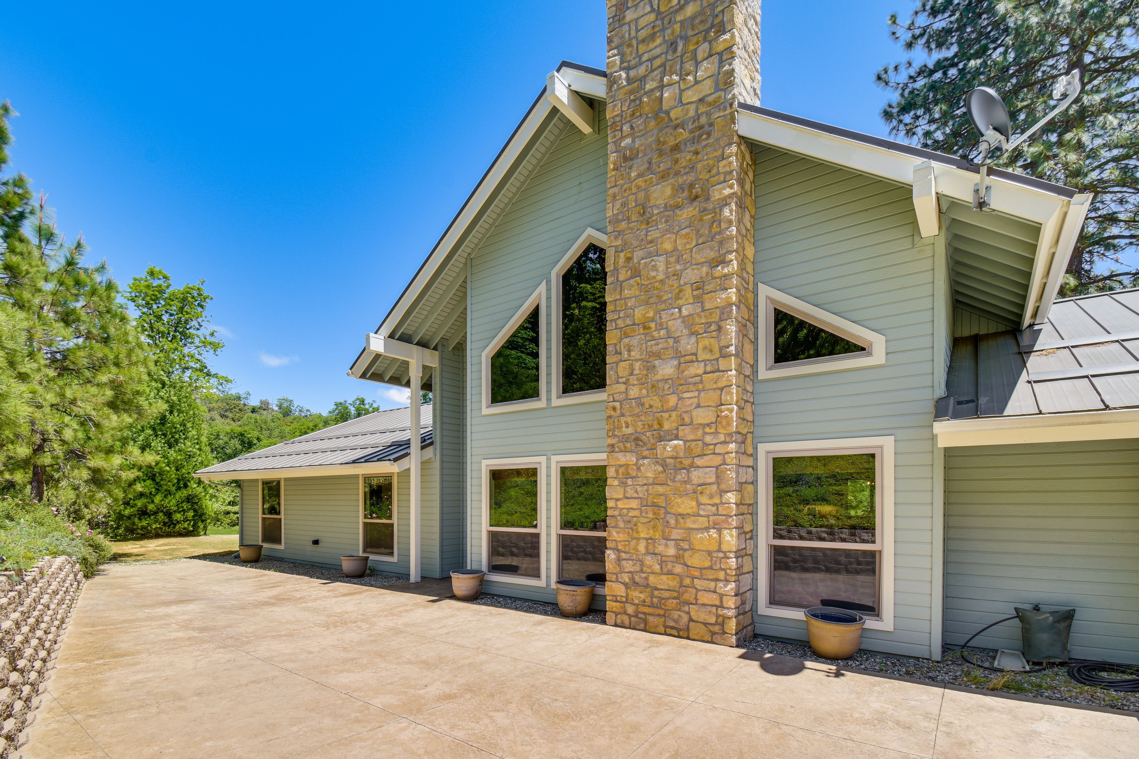 House Exterior | Keyless Entry