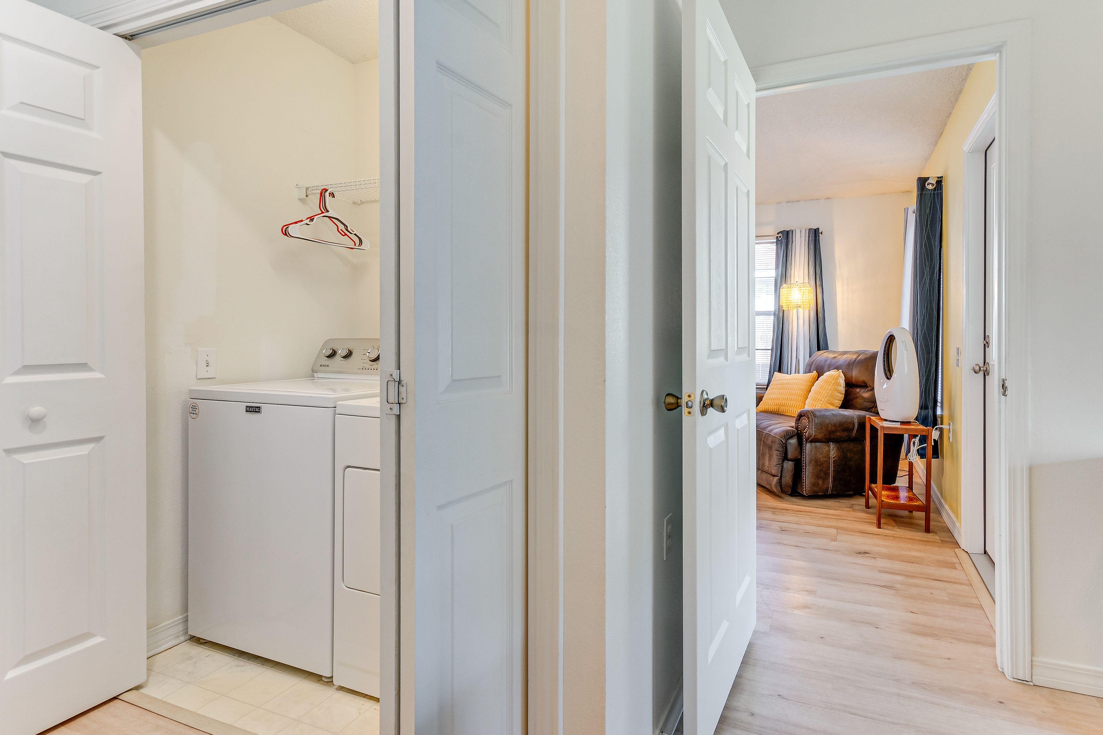 Laundry Closet | Washer & Dryer