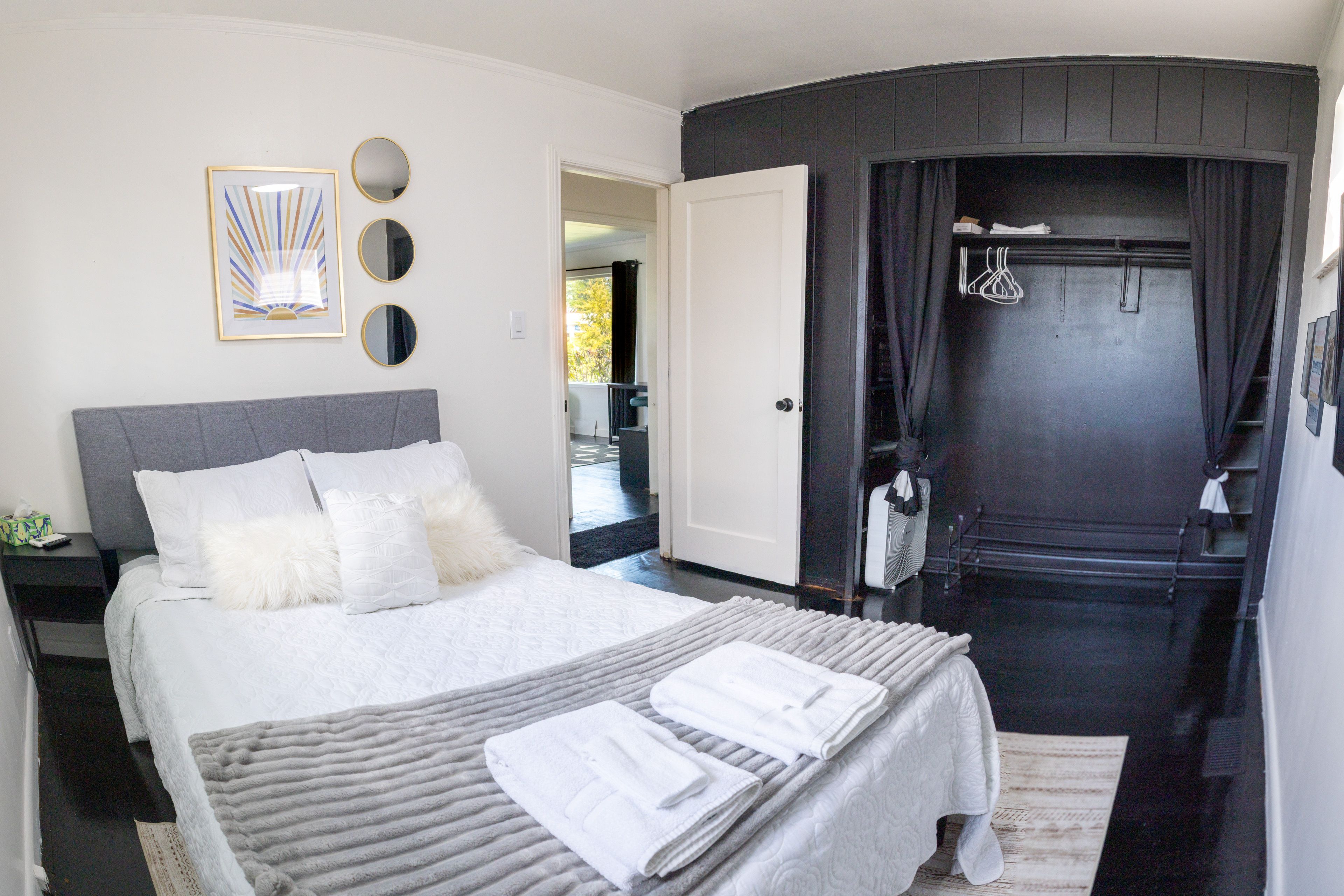 Bedroom 2 | Queen Bed