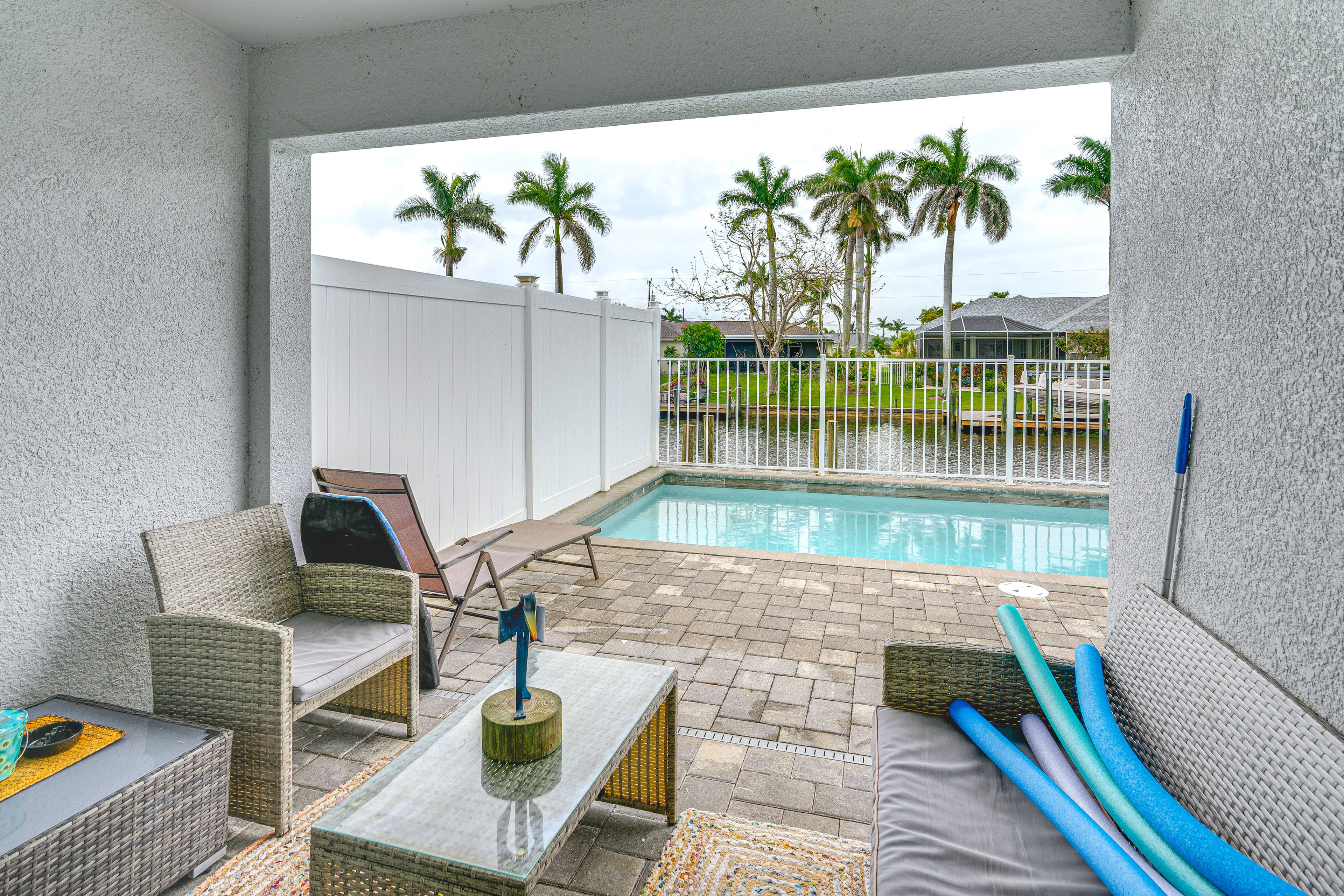 Patio | Lounge Furniture