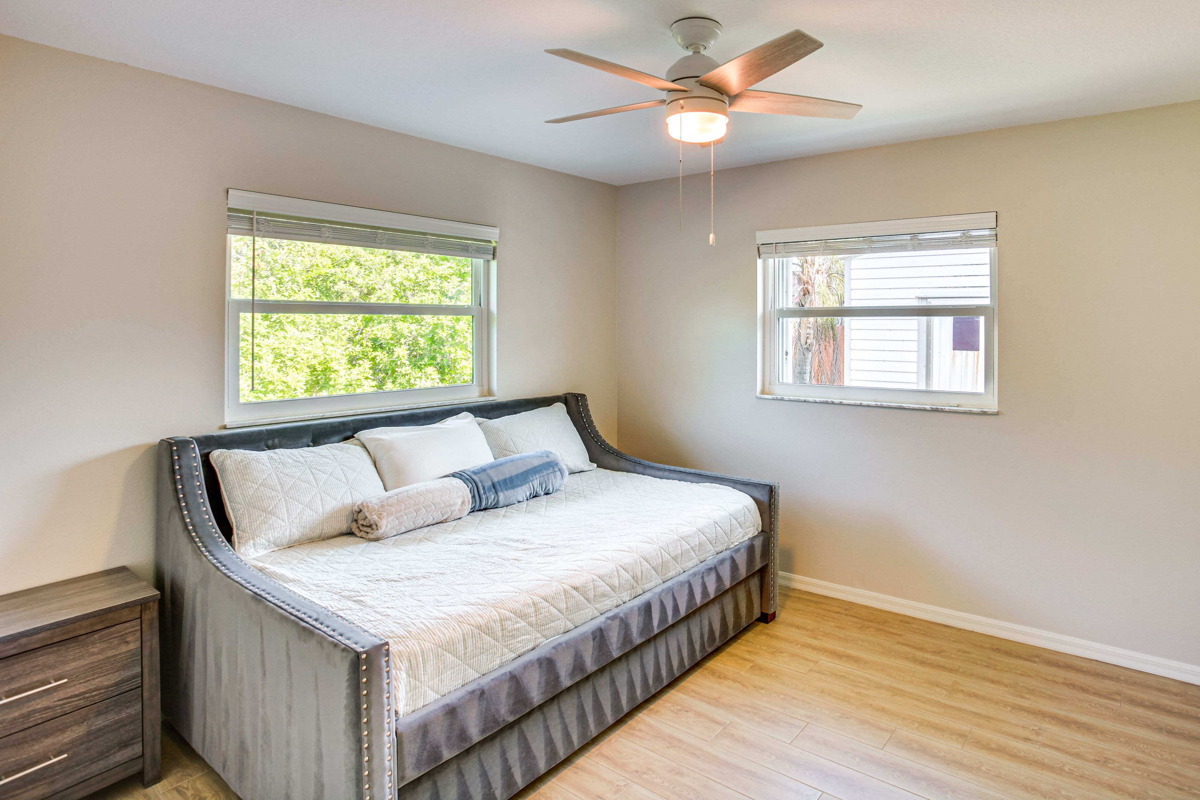 Bedroom 3 | Full Daybed w/ Twin Trundle