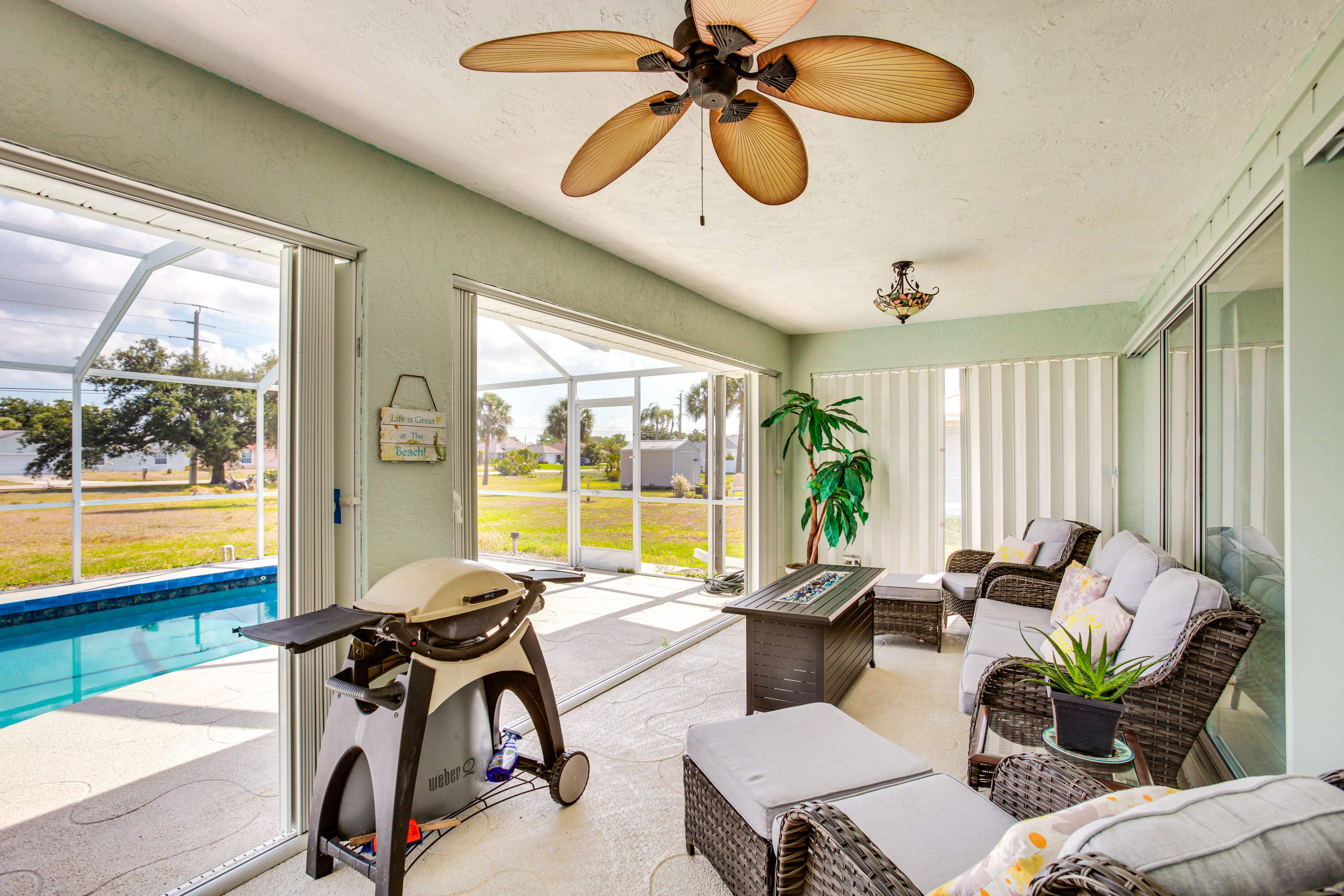 Englewood Vacation Rental | 3BR | 2BA | 1,666 Sq Ft | Small Step Required