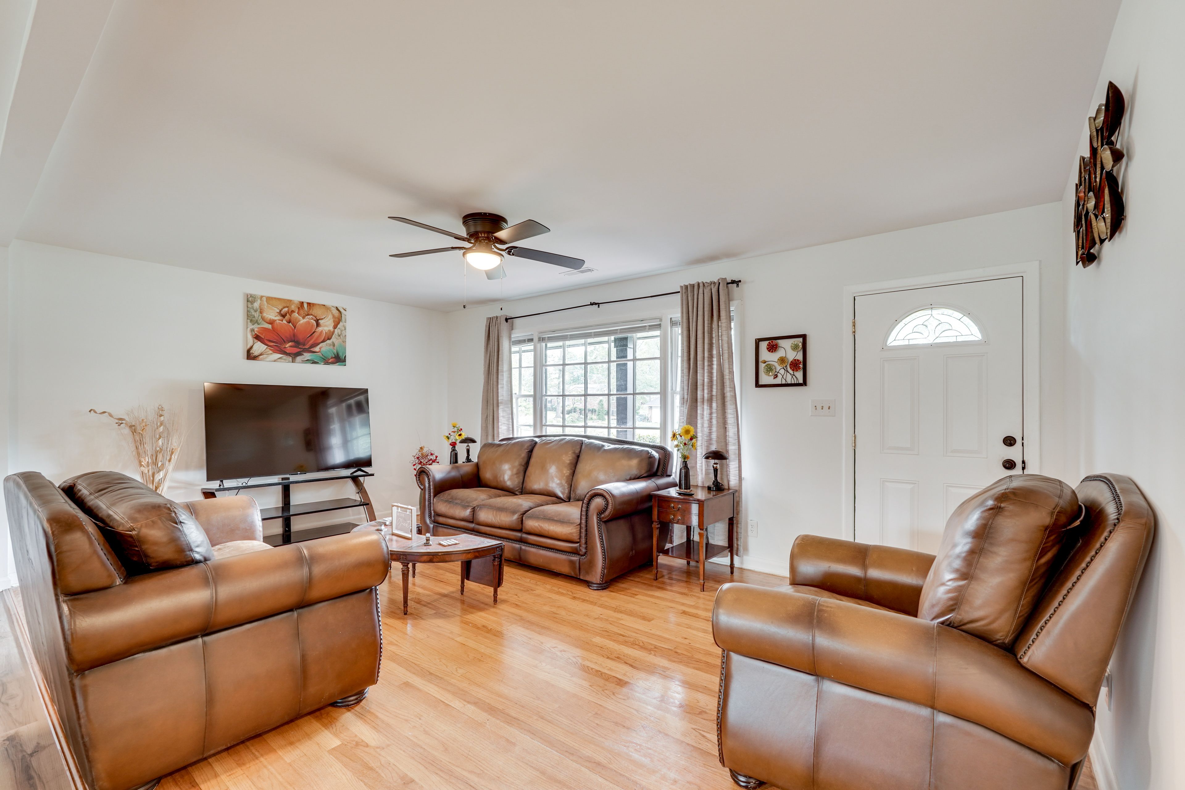 Living Room | Main Floor