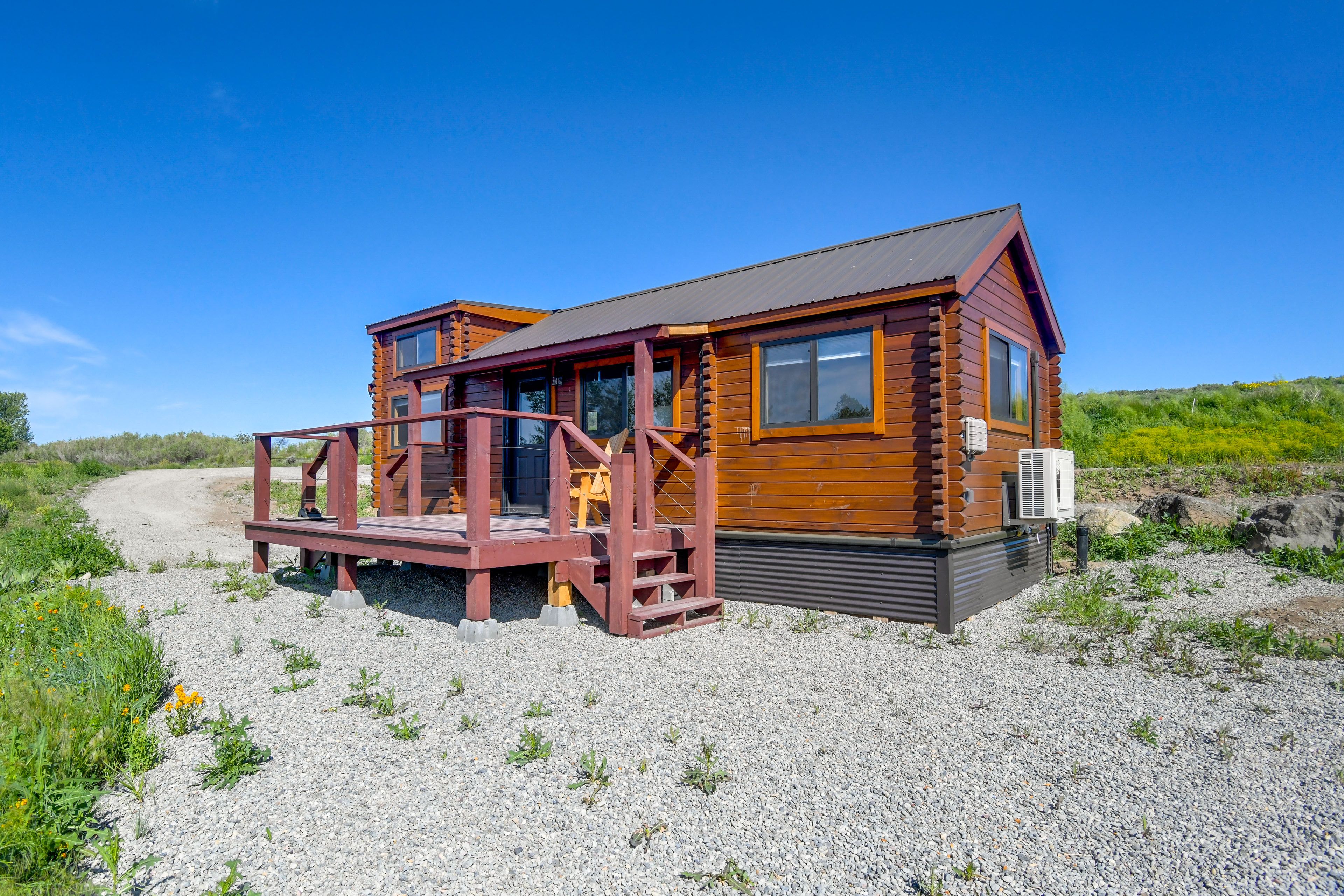 Cabin Exterior | Gravel Driveway (3 Vehicles)