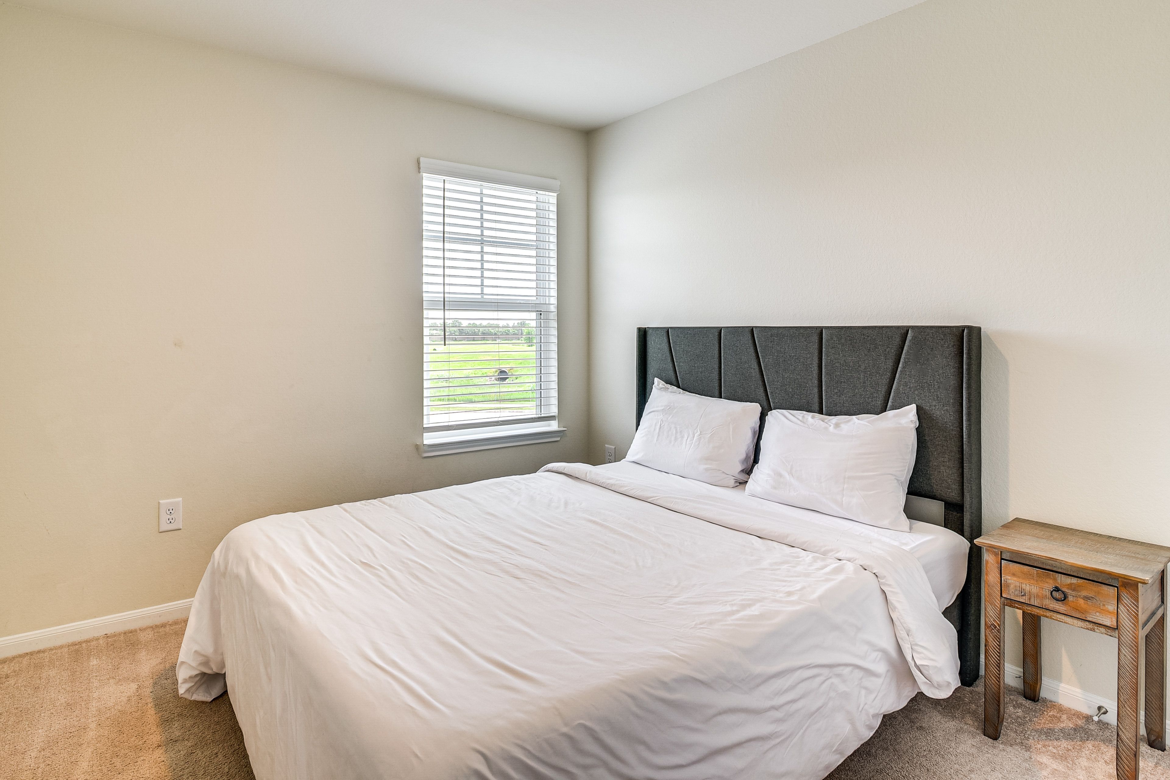 Bedroom 2 | Queen Bed | 2nd Floor