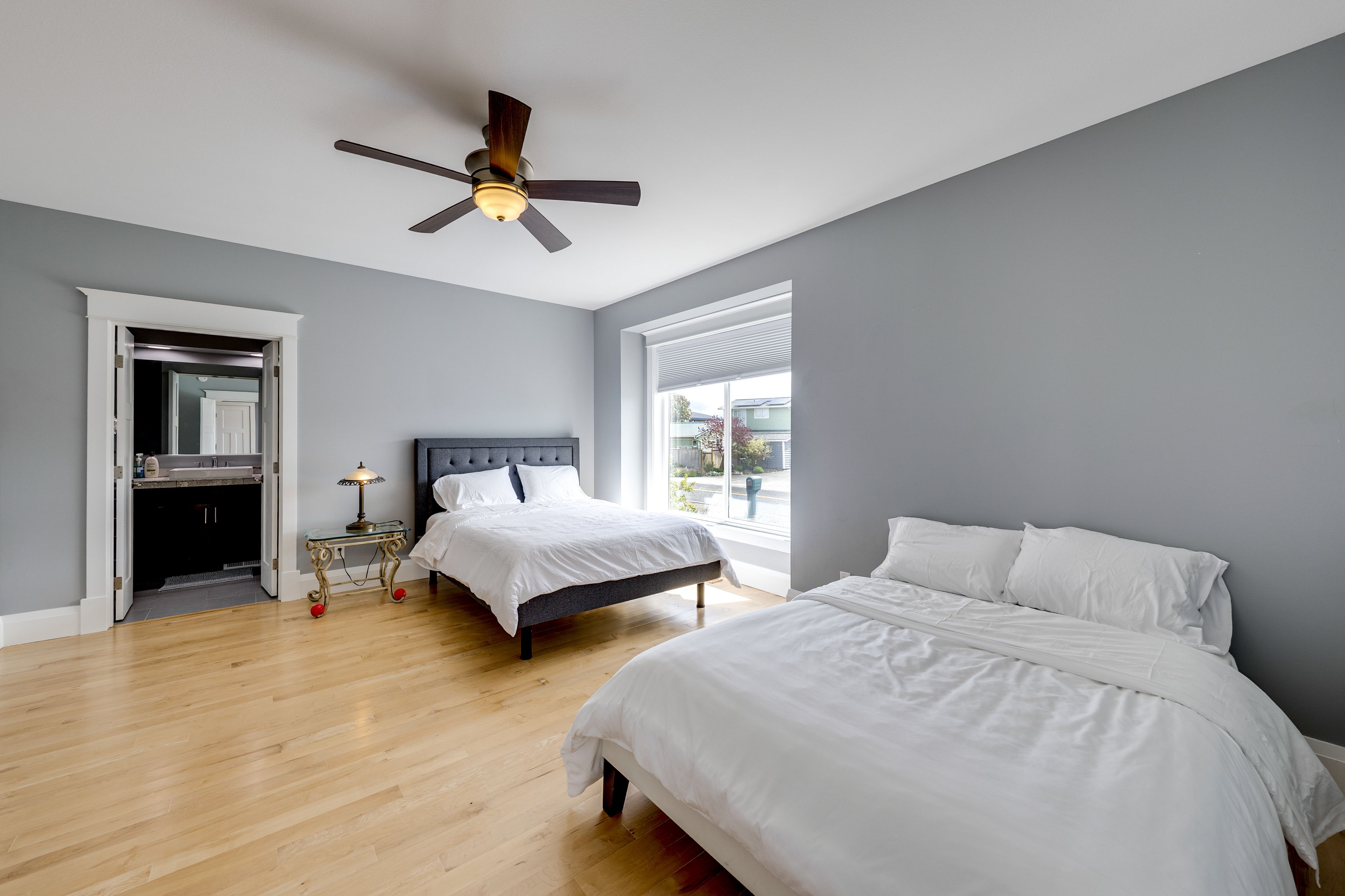 Bedroom 1 | Queen Bed | Full Bed | 1st Floor