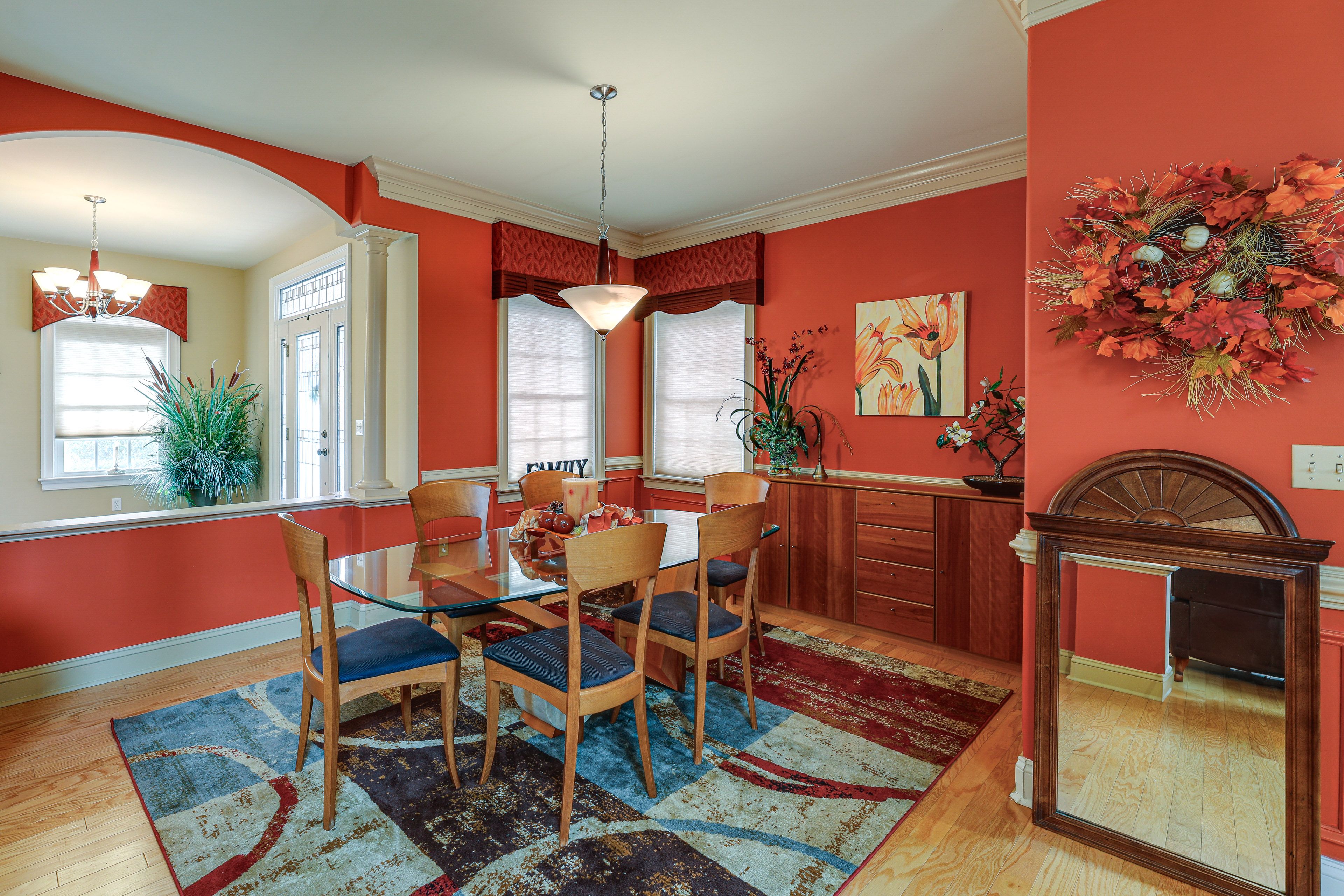 Formal Dining Room | 1st Floor