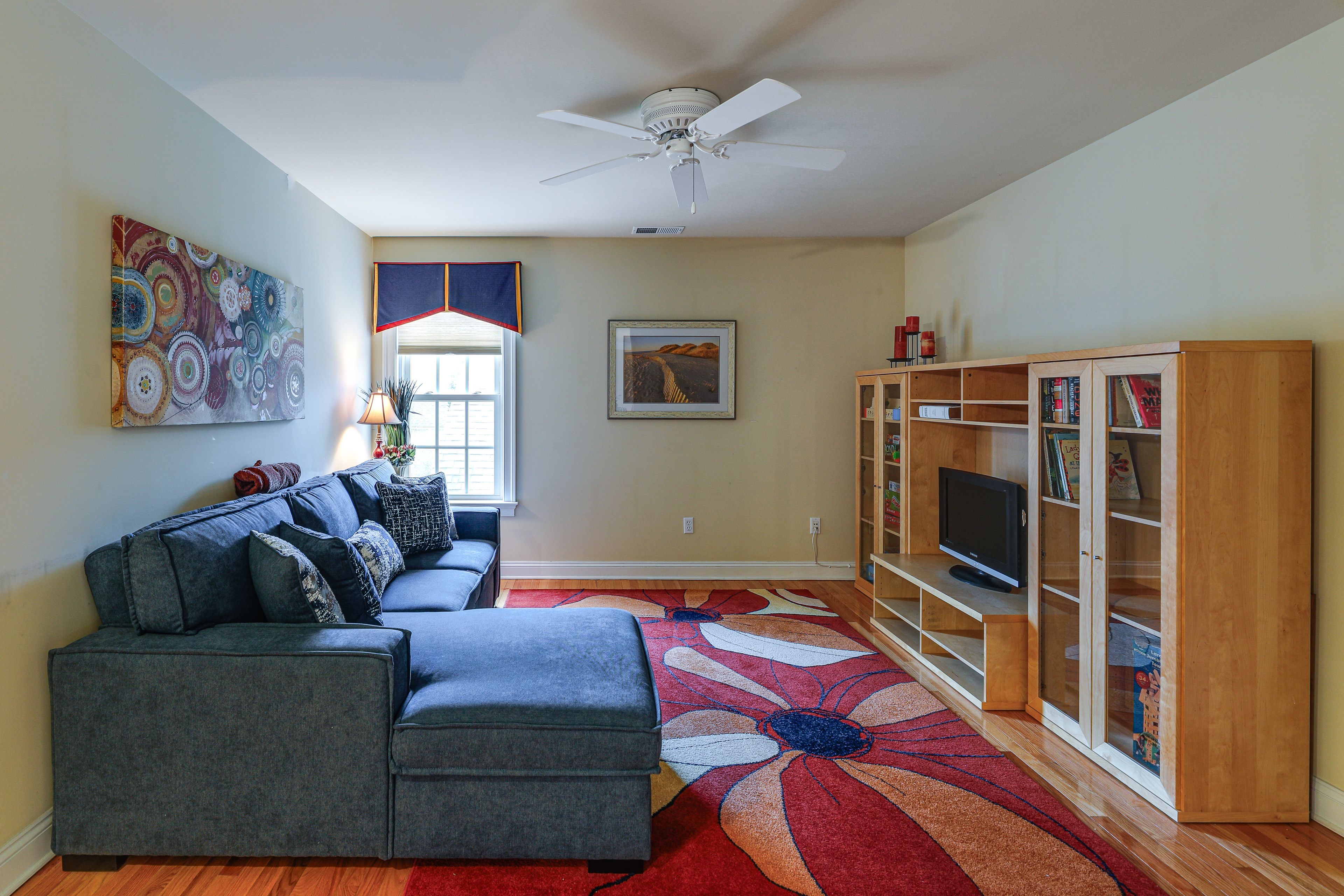 Loft | 2nd Floor | Full Sleeper Sofa | Smart TV