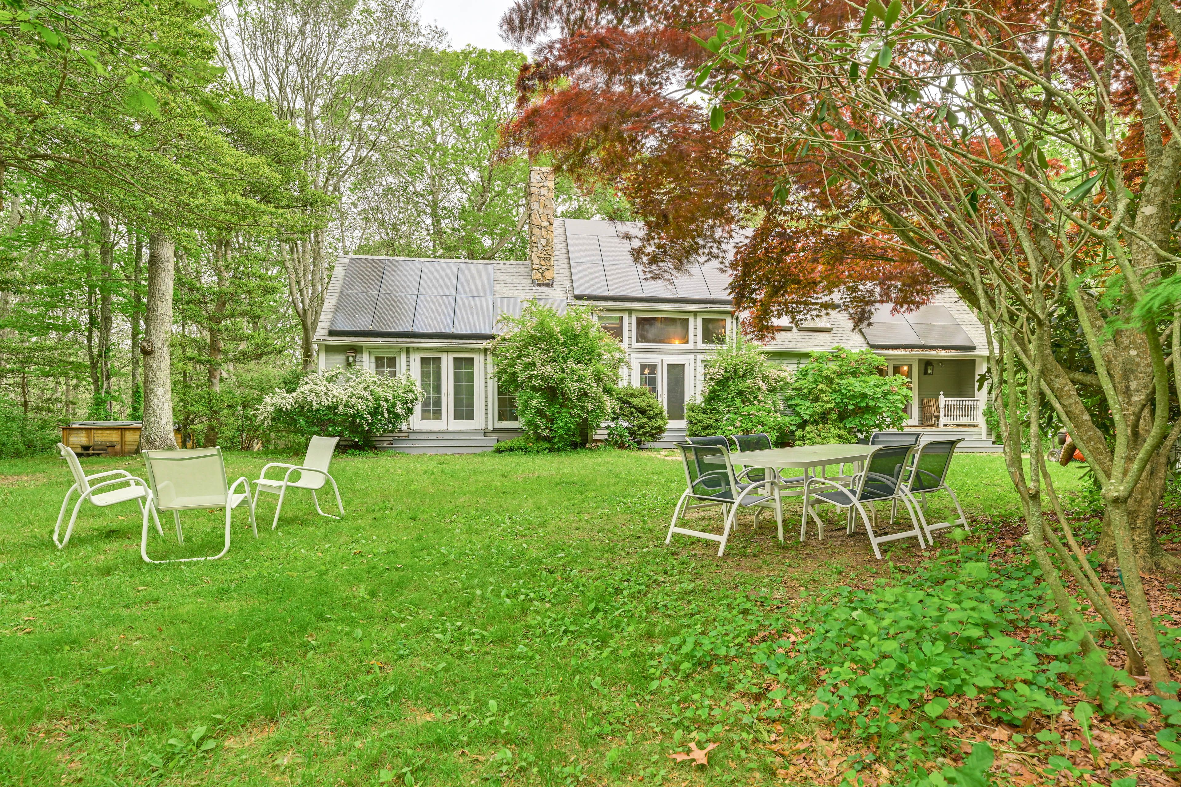 Backyard | Outdoor Dining Set | Playground Set | Hot Tub | Walking Trails
