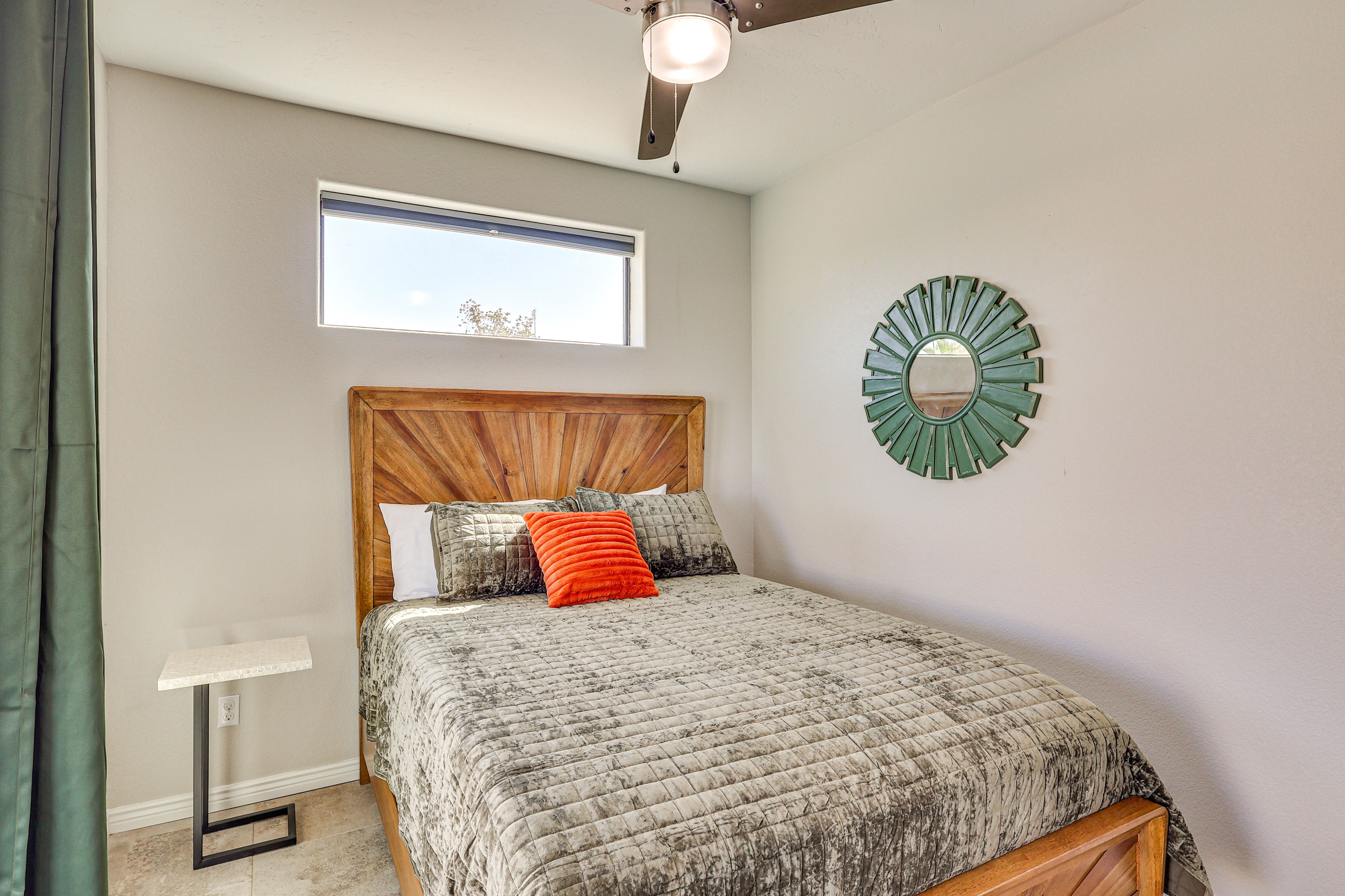 Bedroom 3 | Queen Bed