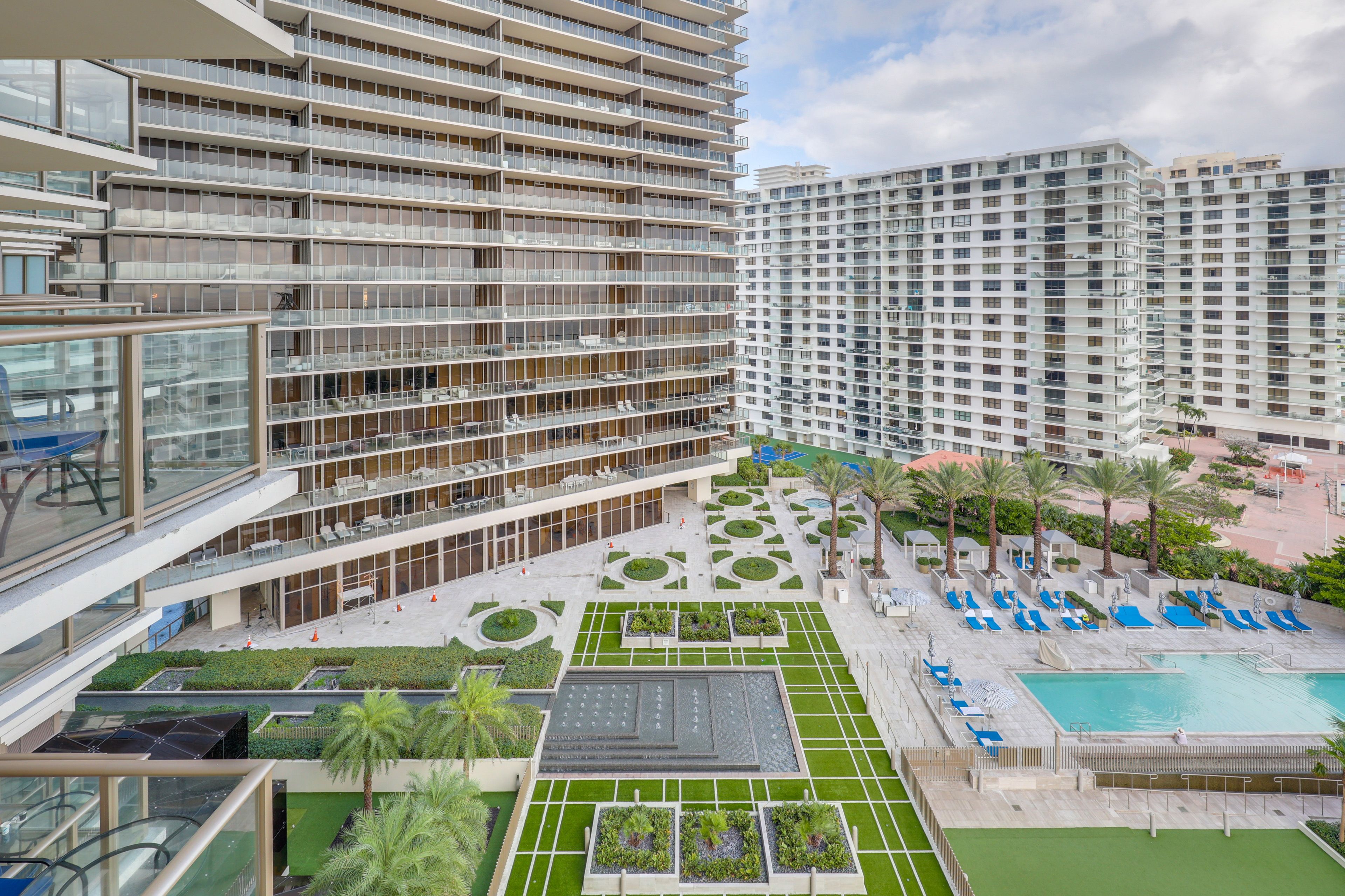 The St. Regis Bal Harbour Resort | Community Pools & Hot Tub