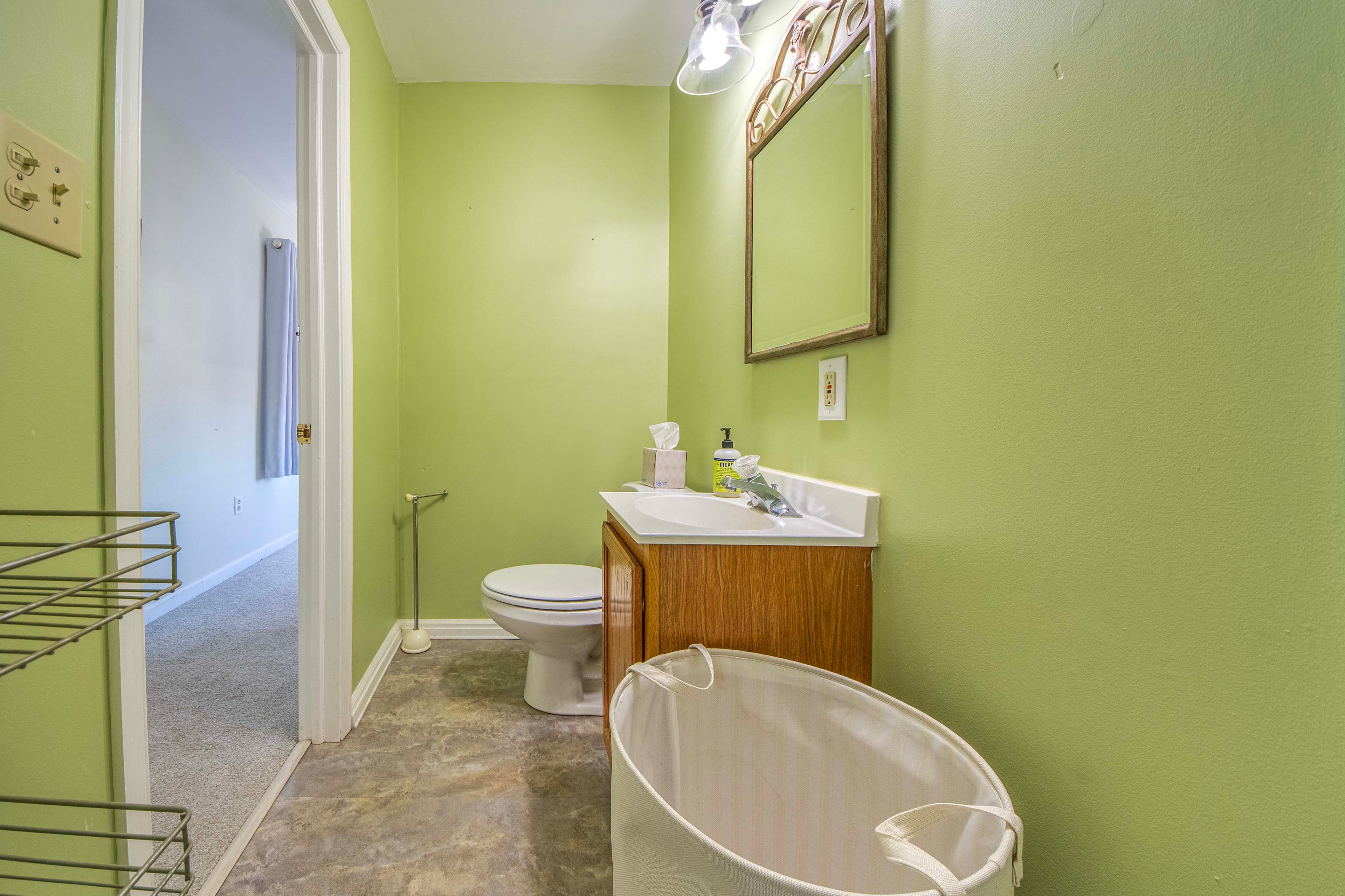 Half Bathroom | 2nd Floor