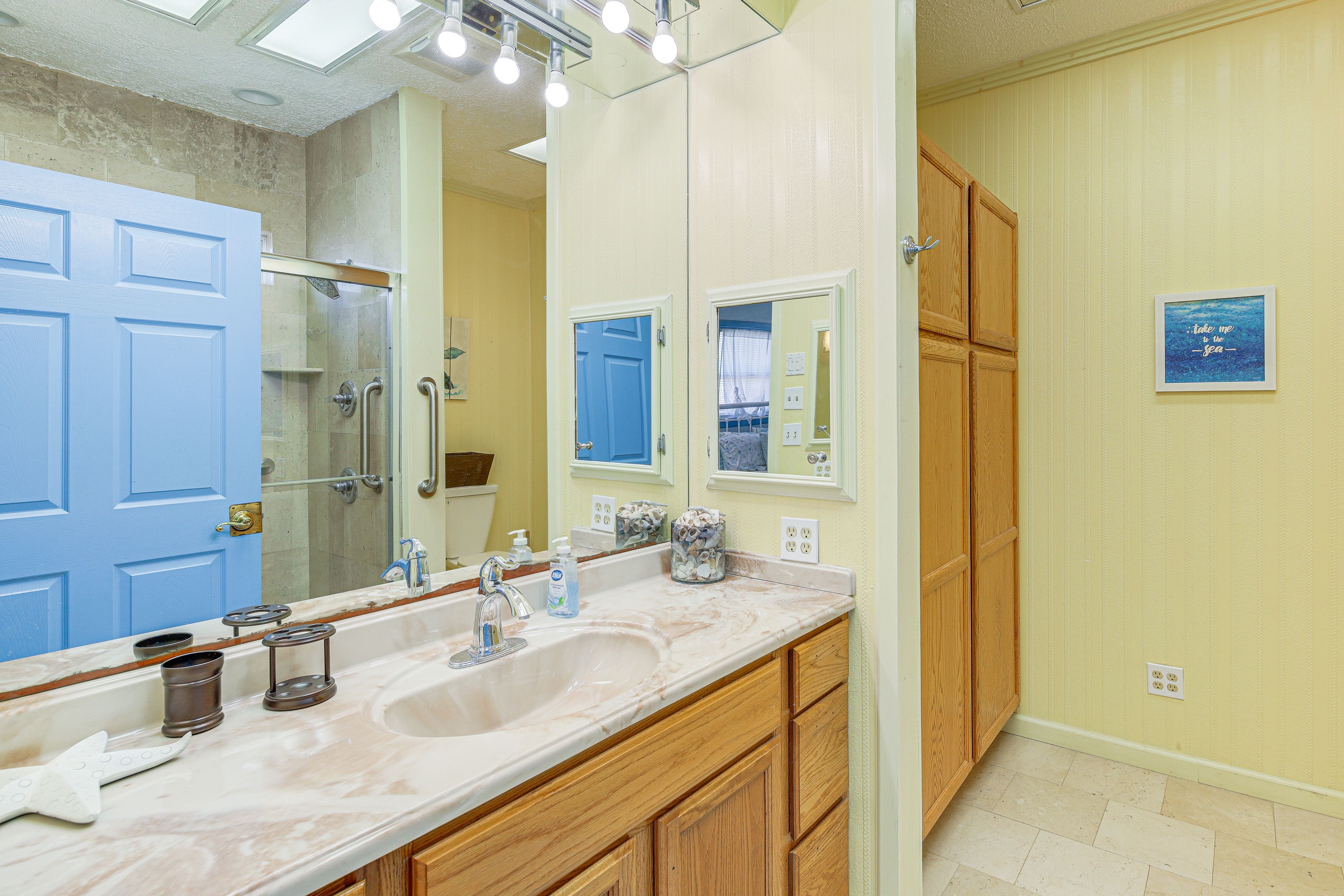 En-Suite Bathroom