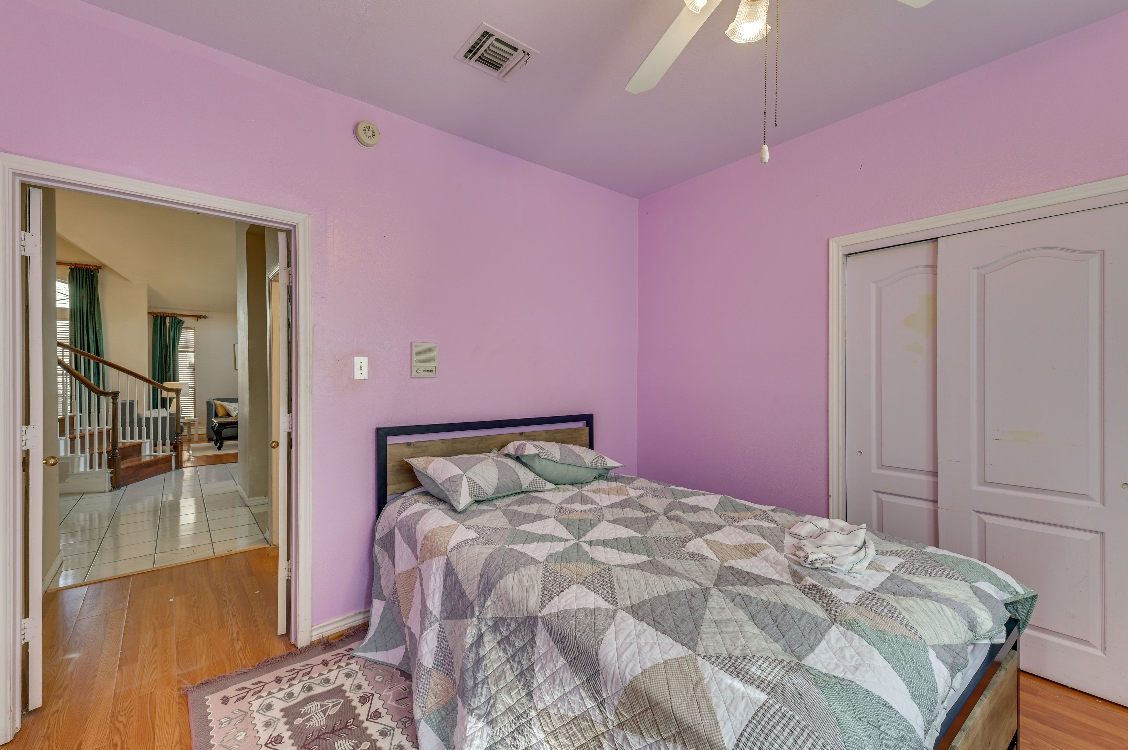 Bedroom 2 | Queen Bed