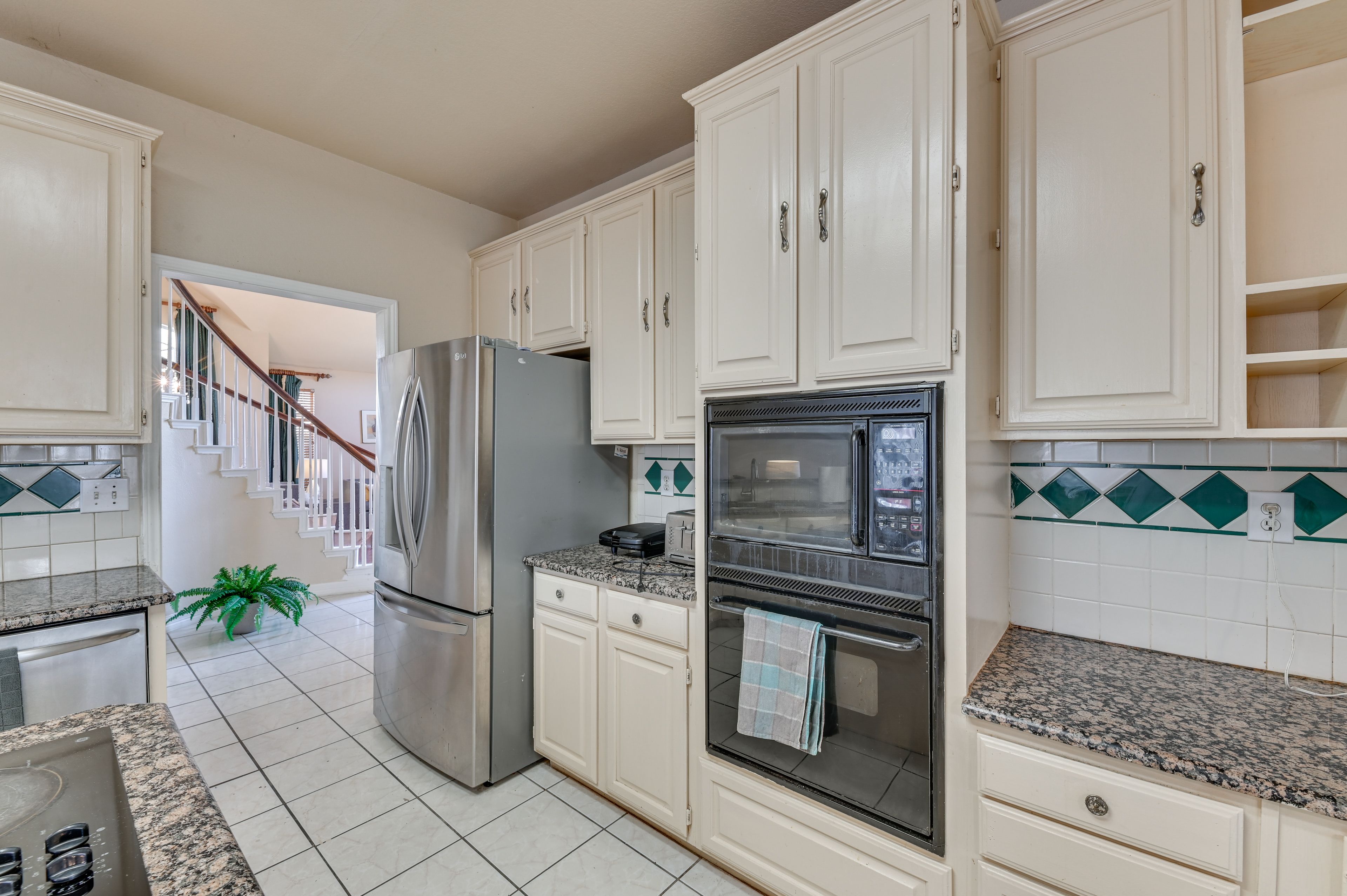 Kitchen | Drip Coffee Maker | Blender | Toaster | Cooking Basics