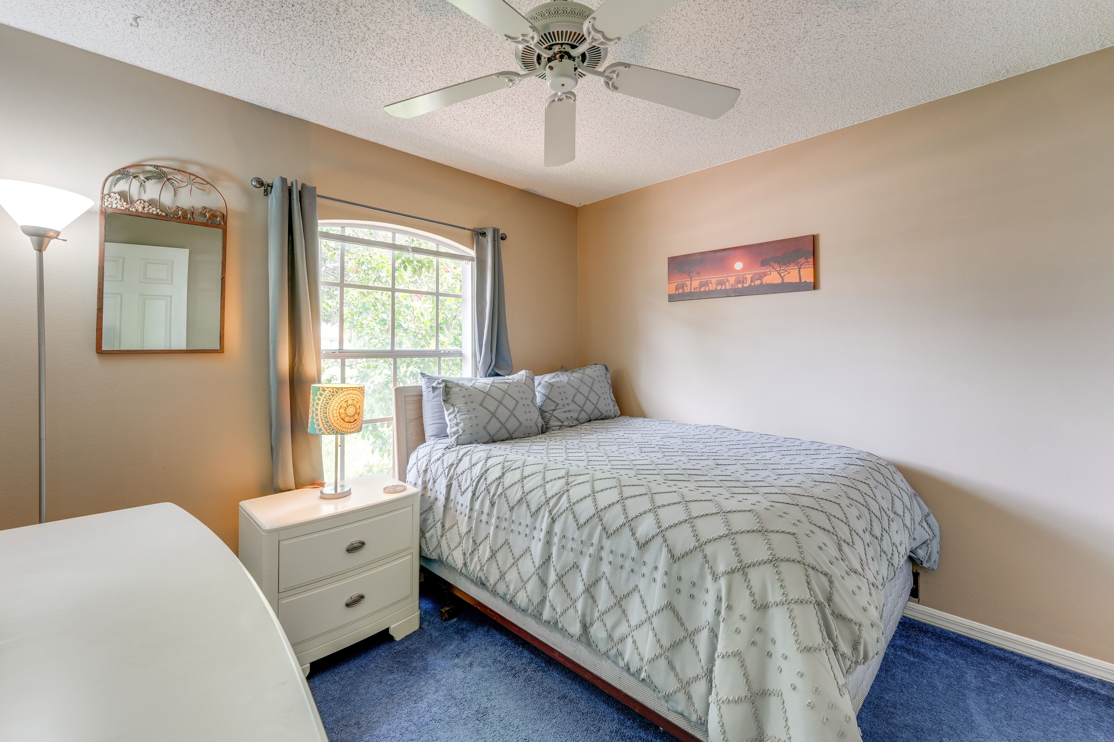 Bedroom 3 | Queen Bed