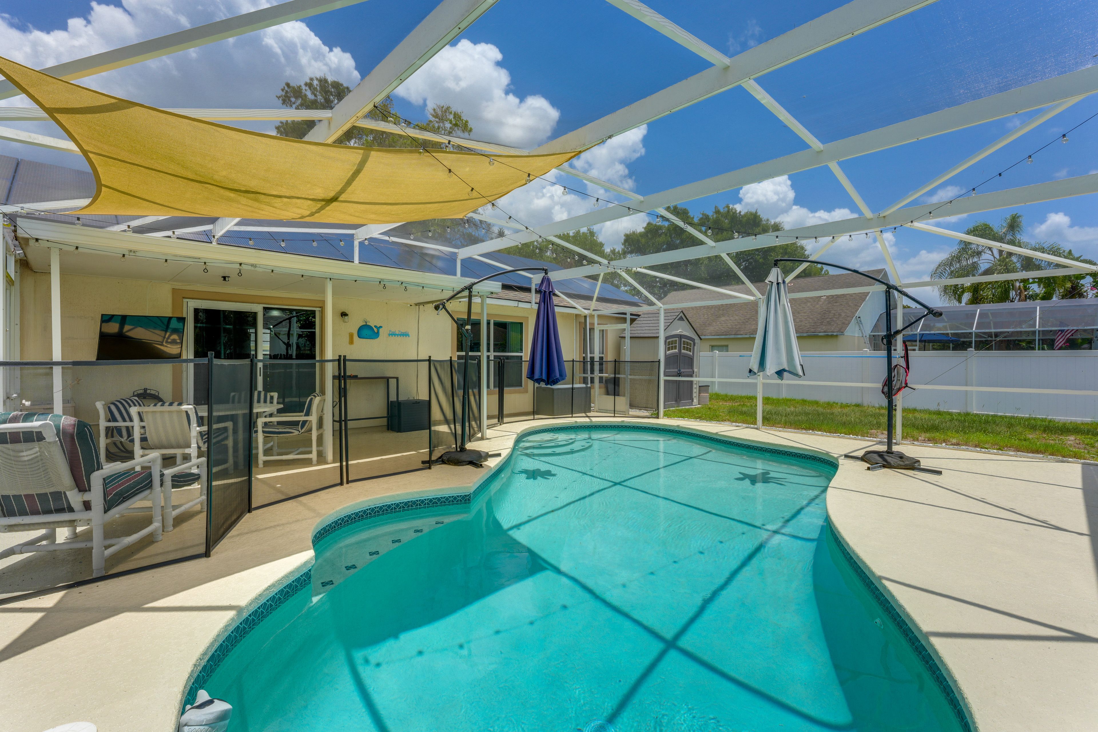 Davenport Vacation Rental | 3BR | 2BA | 1,350 Sq Ft | 1 Small Step Required