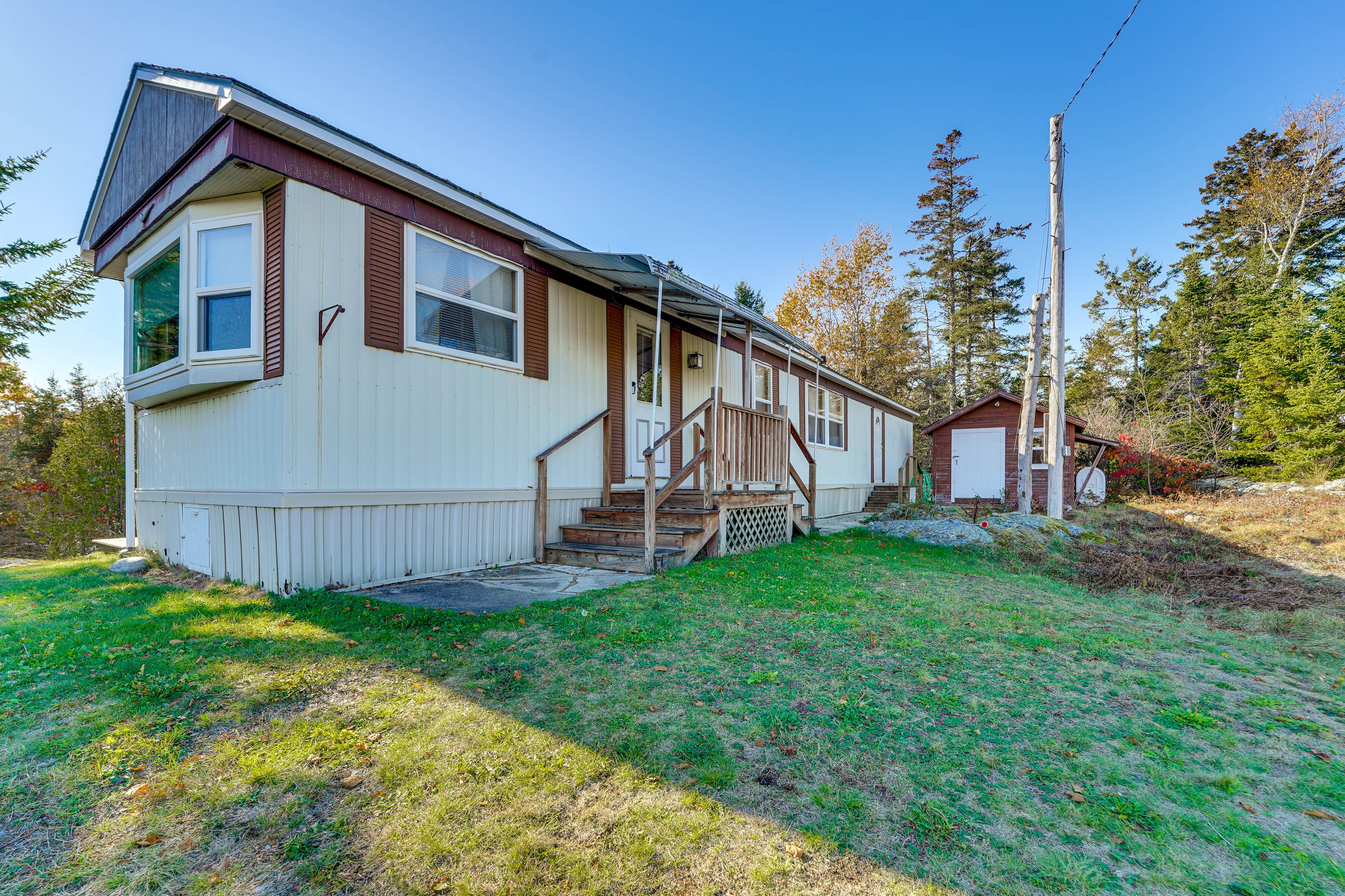 Parking | Driveway (1 Vehicle) | Street Parking (2 Vehicles)