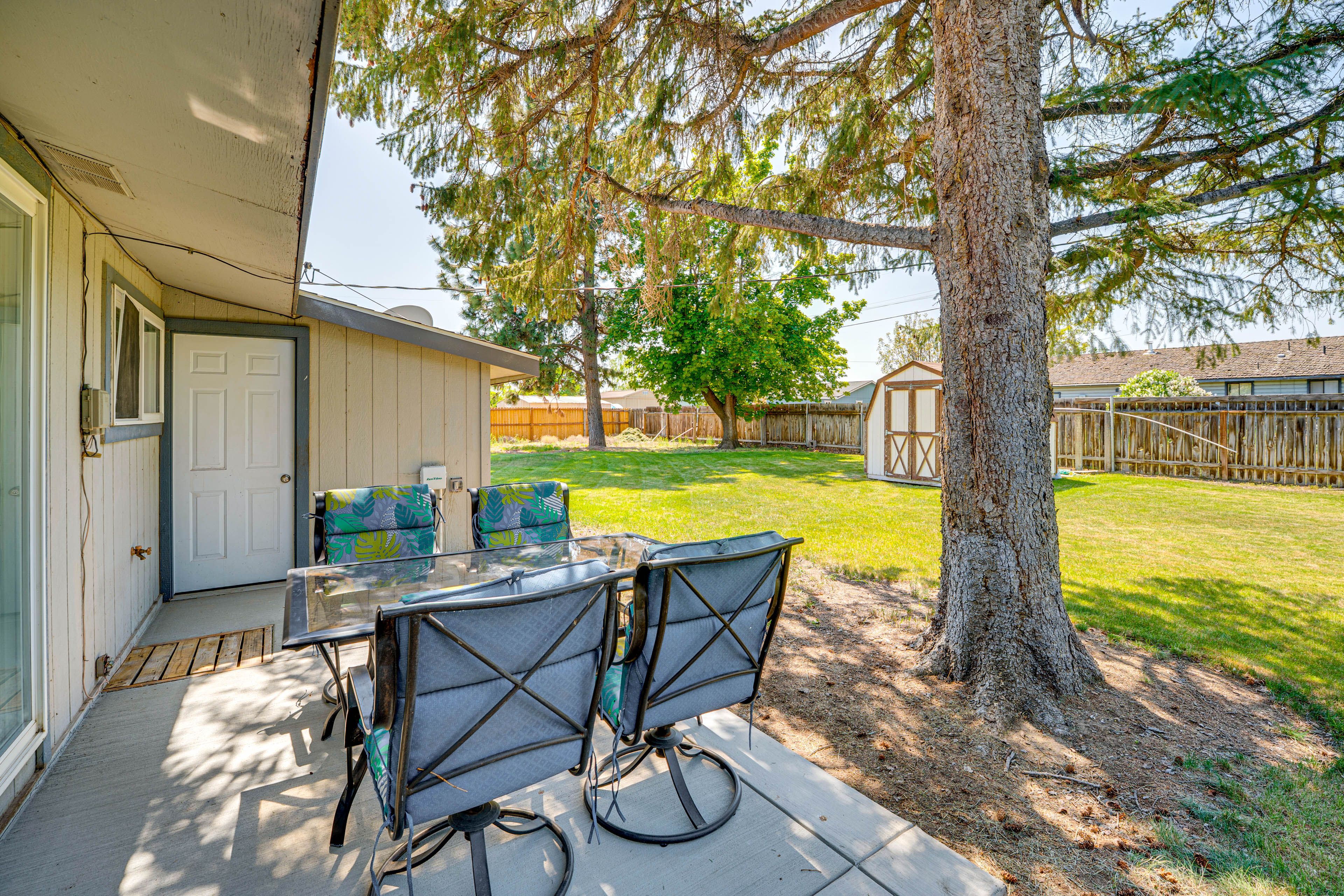 House Exterior | Patio | Dining Area | Gas Grill