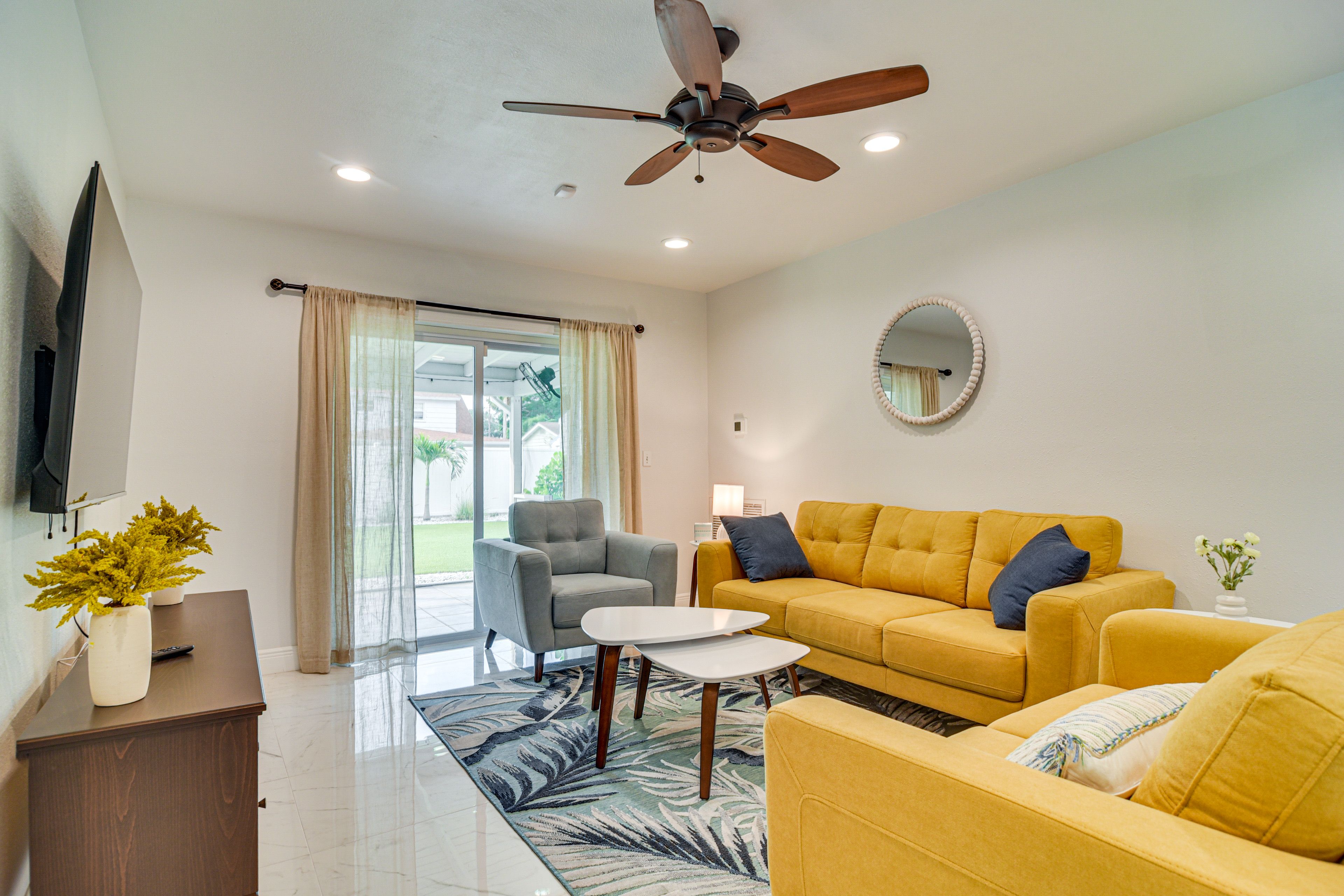 Living Room | Central A/C & Heating