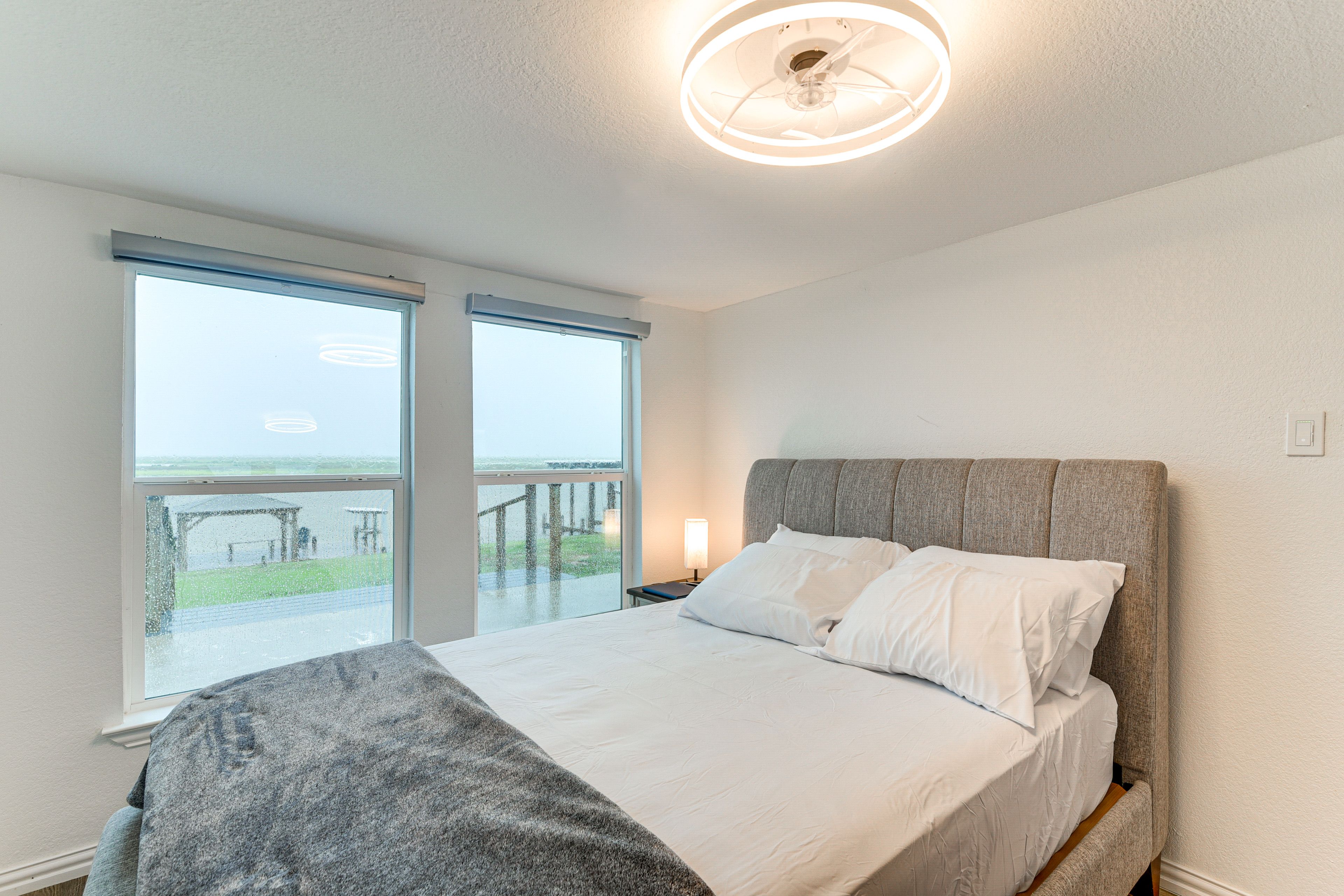 Bedroom 2 | 1st Floor | Queen Bed